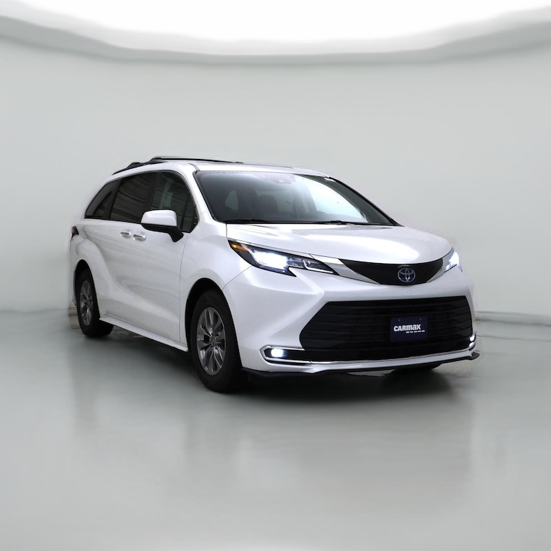 2022 Toyota Sienna Hybrid XLE
