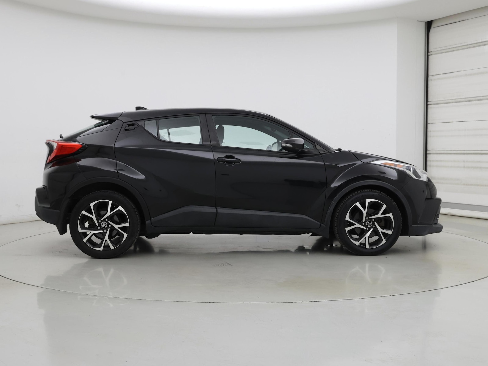 2018 Toyota C-HR XLE Premium - Photo 8