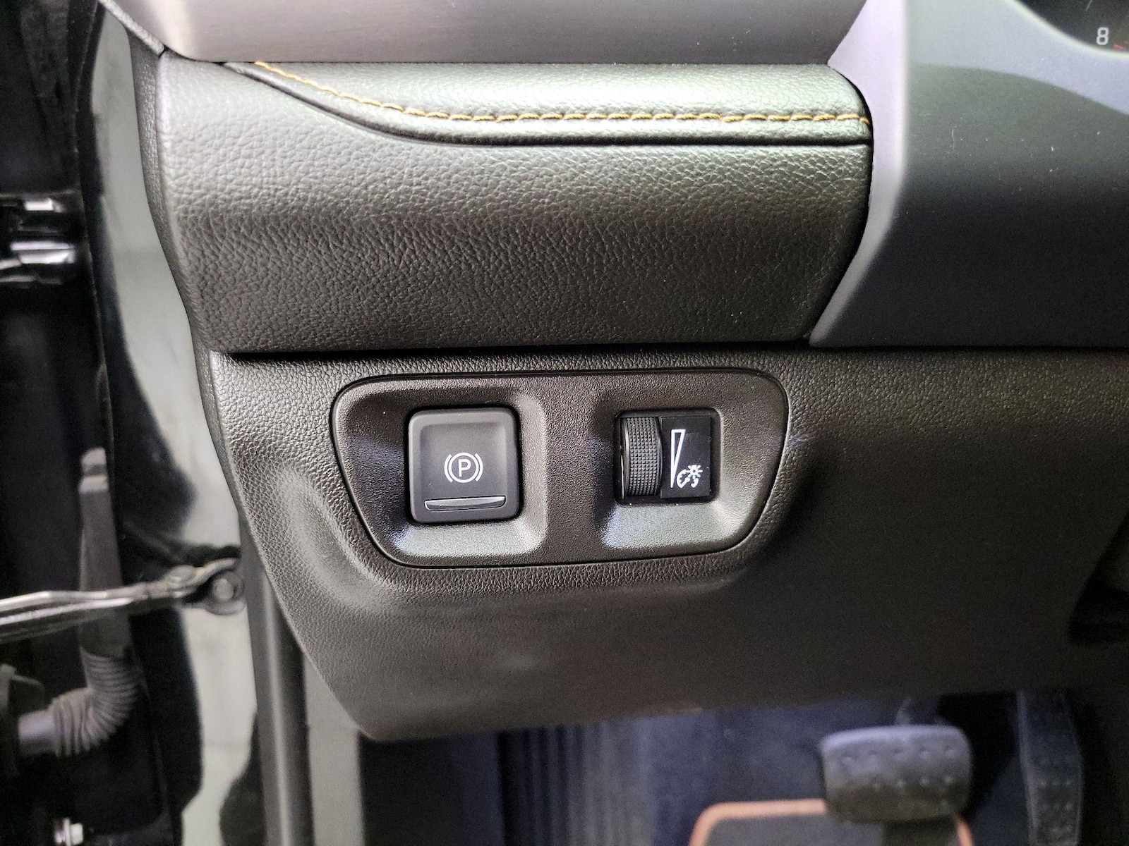 2023 GMC Acadia AT4 - Photo 14