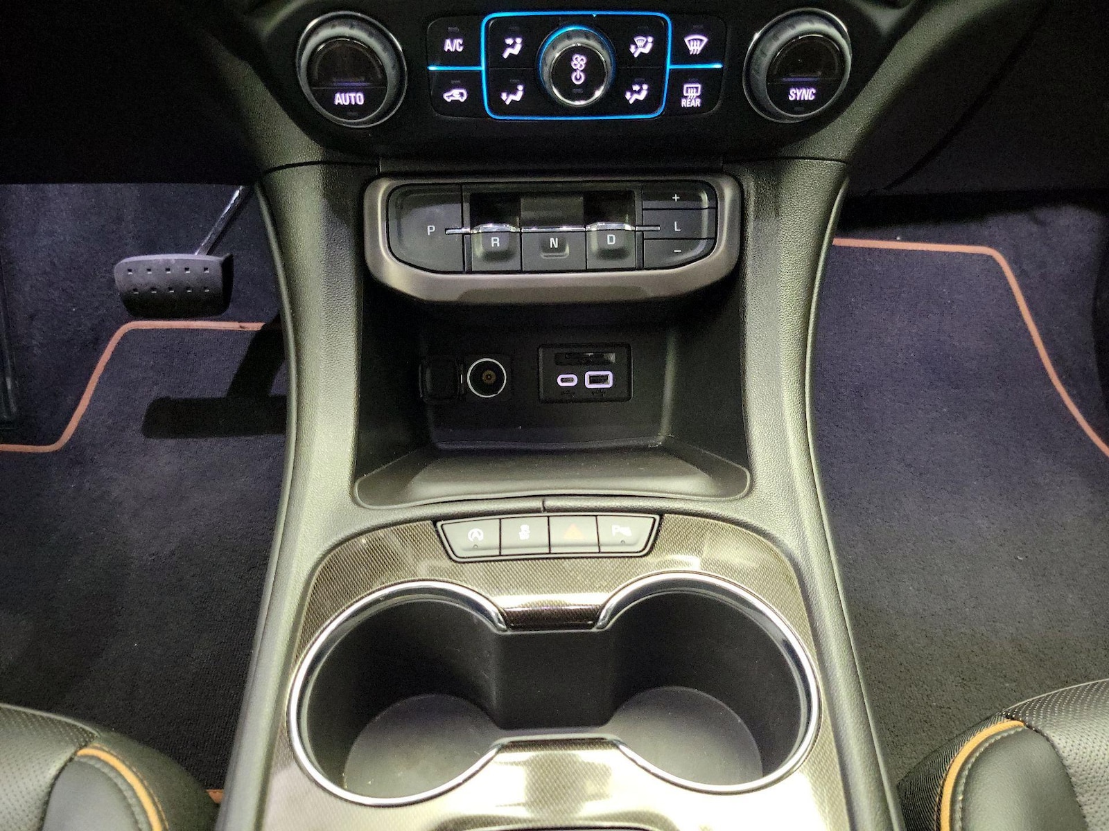 2023 GMC Acadia AT4 - Photo 19