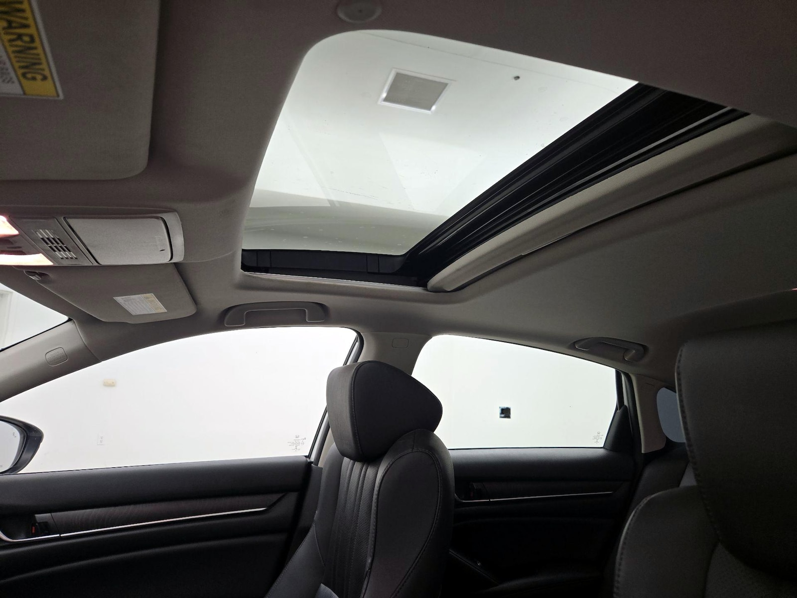 Sunroof(s) & Overhead Airbags