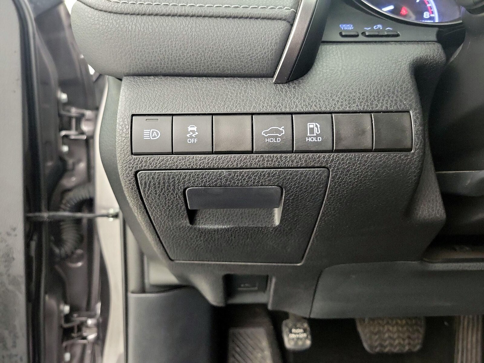 2023 Toyota Camry SE - Photo 14