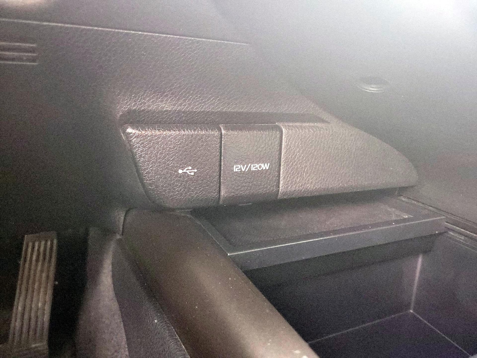 2023 Toyota Camry SE - Photo 20