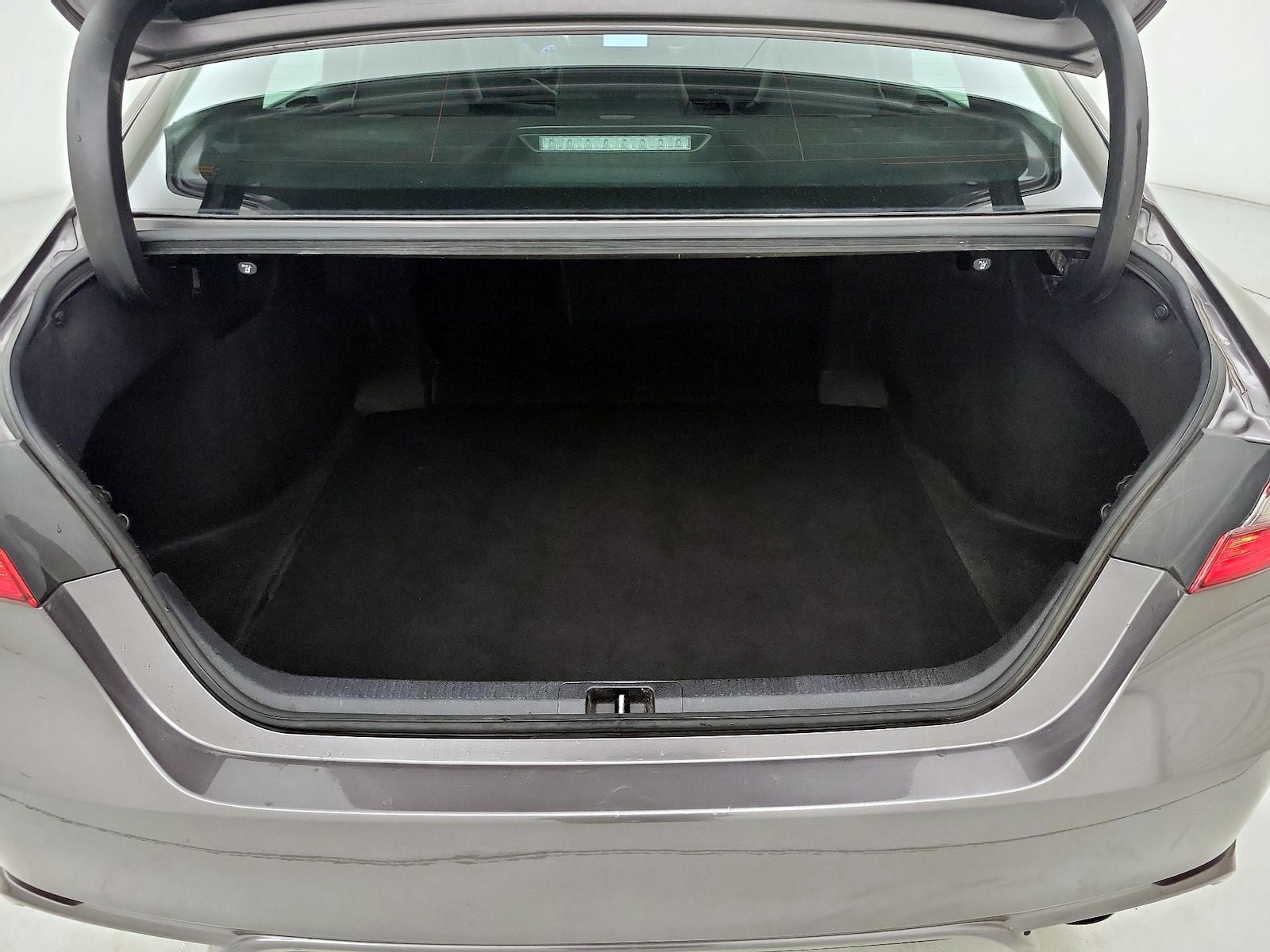 2023 Toyota Camry SE - Photo 22
