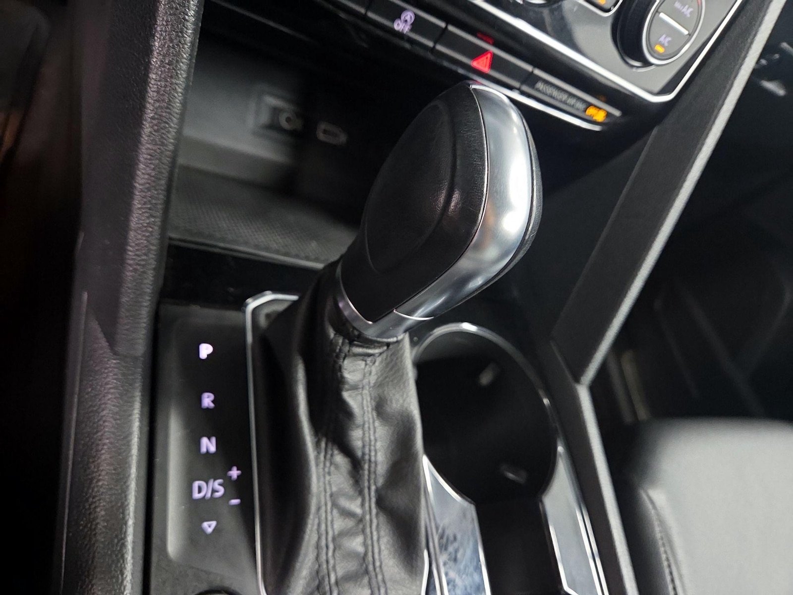 2019 Volkswagen Atlas SEL - Photo 17