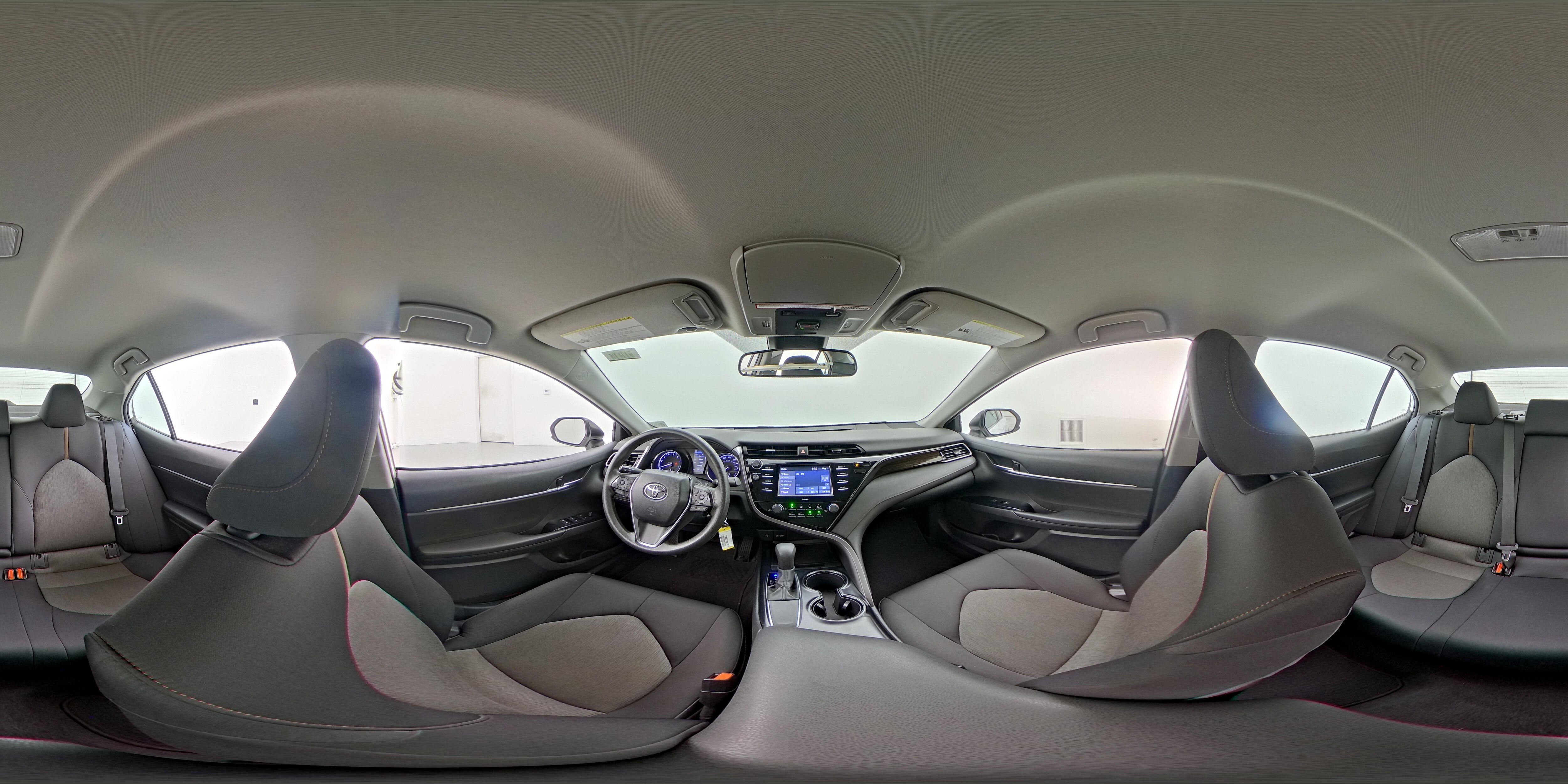 2020 Toyota Camry LE - Photo 24