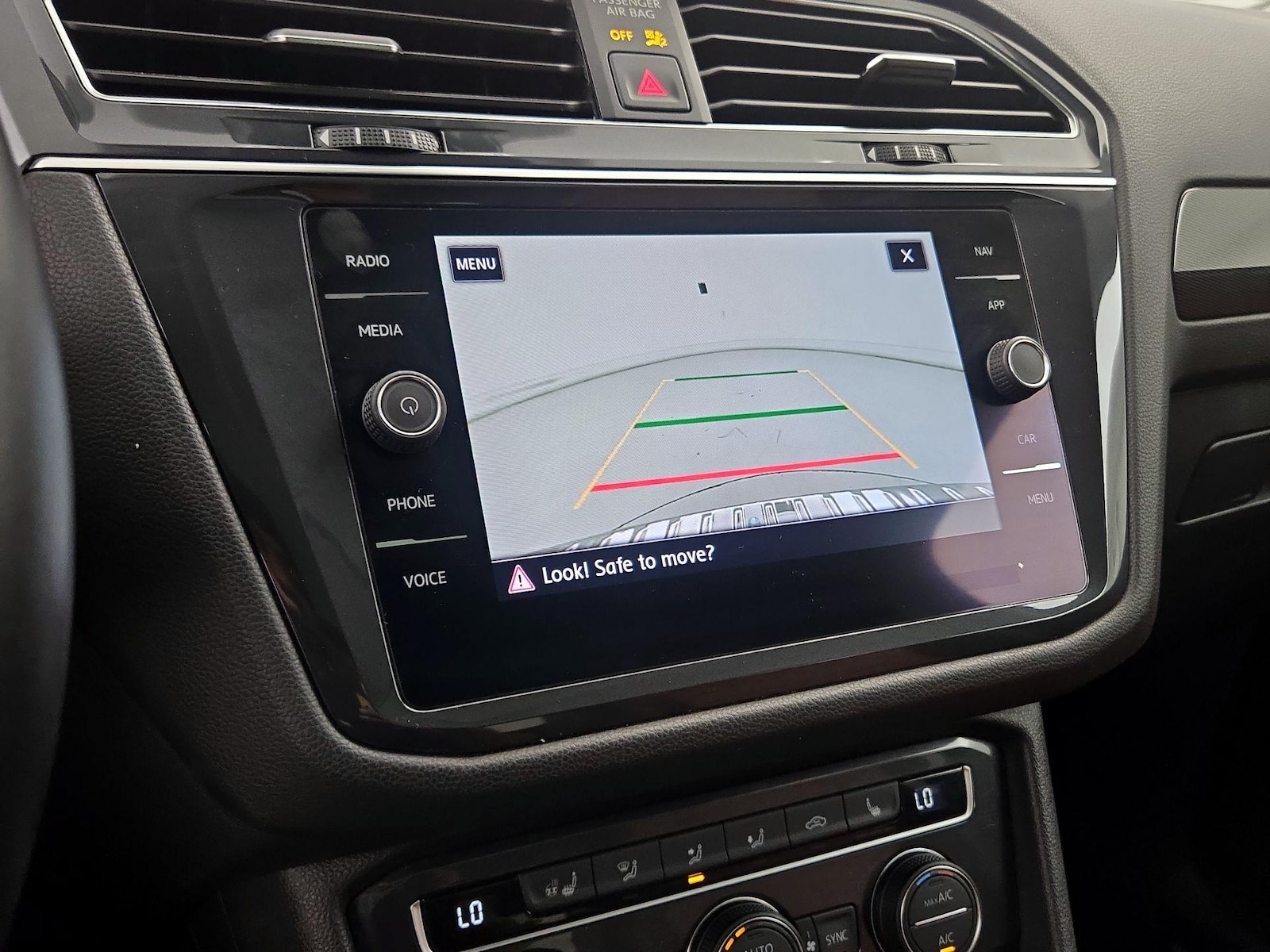 2019 Volkswagen Tiguan SEL Premium - Photo 16