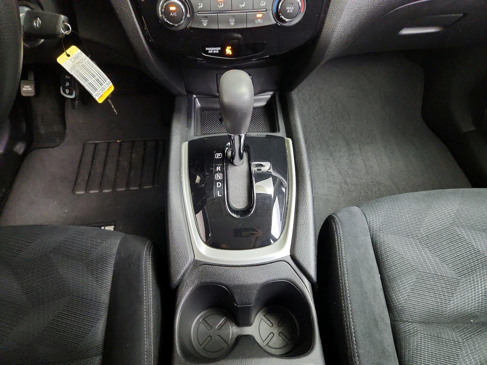 2016 Nissan Rogue S - Photo 18