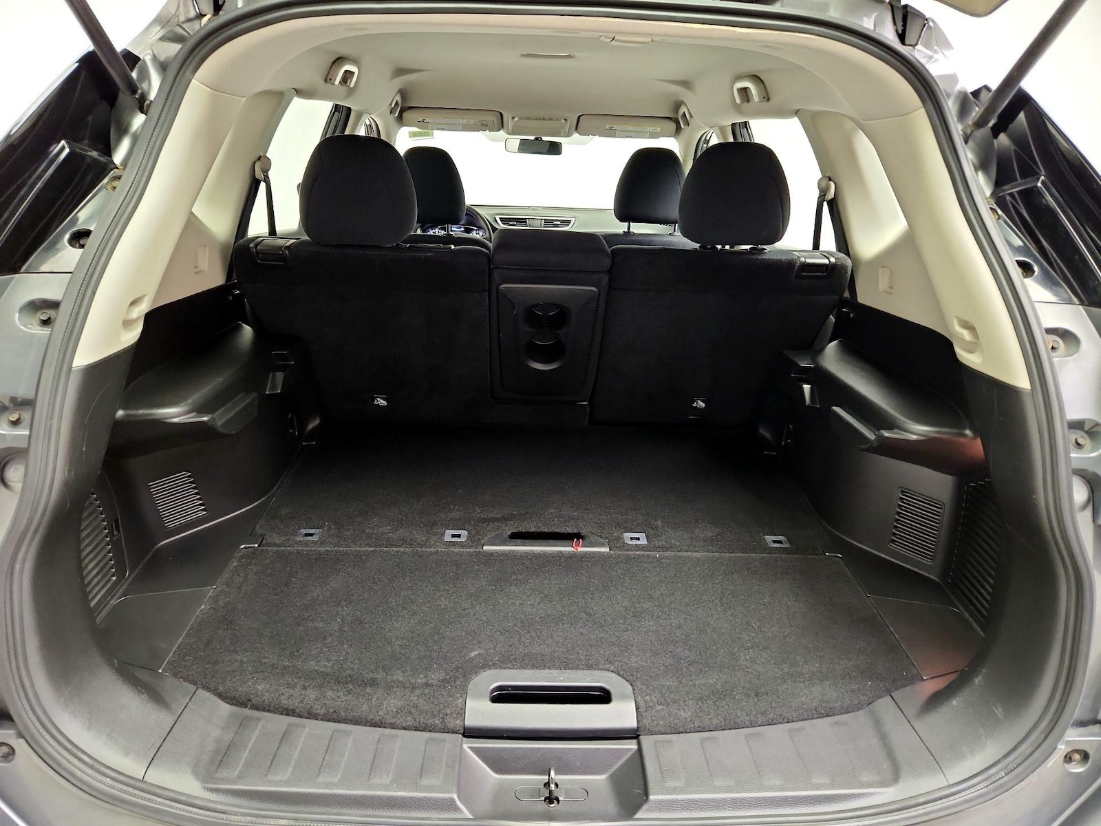 2016 Nissan Rogue S - Photo 21