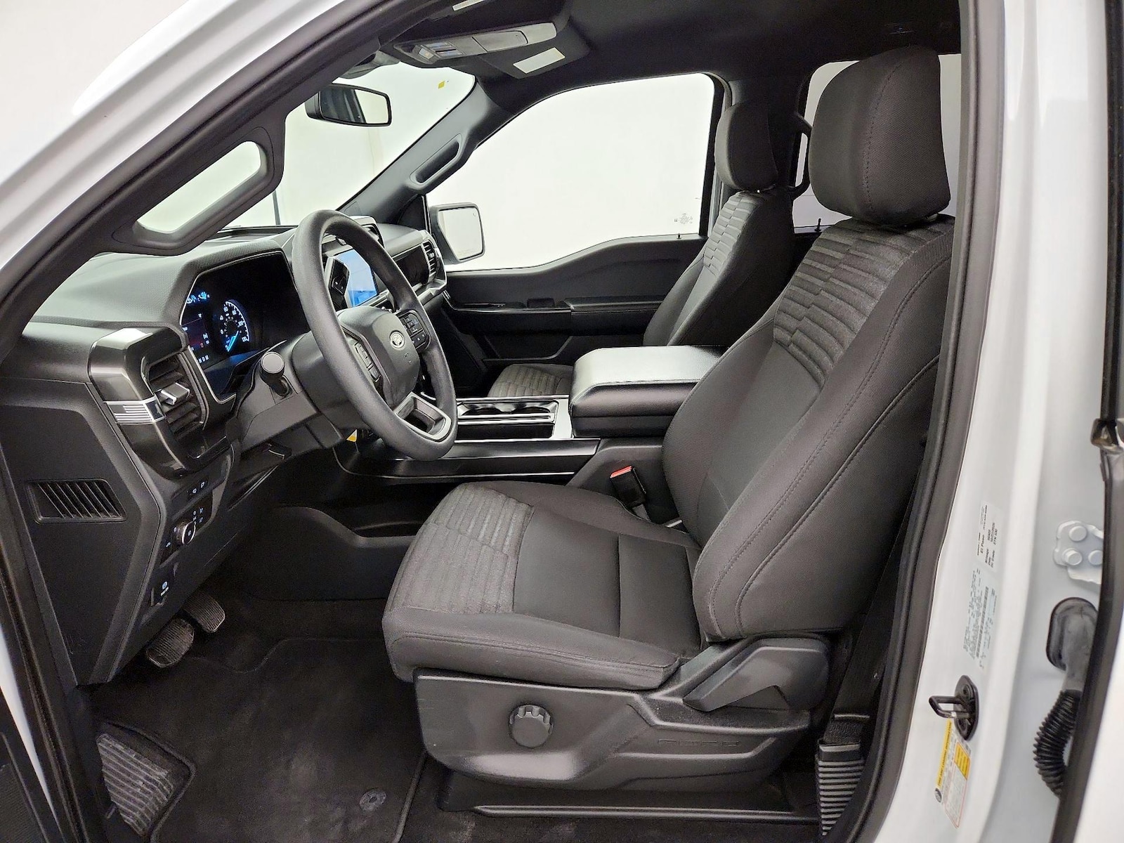 2022 Ford F-150 XL - Photo 12