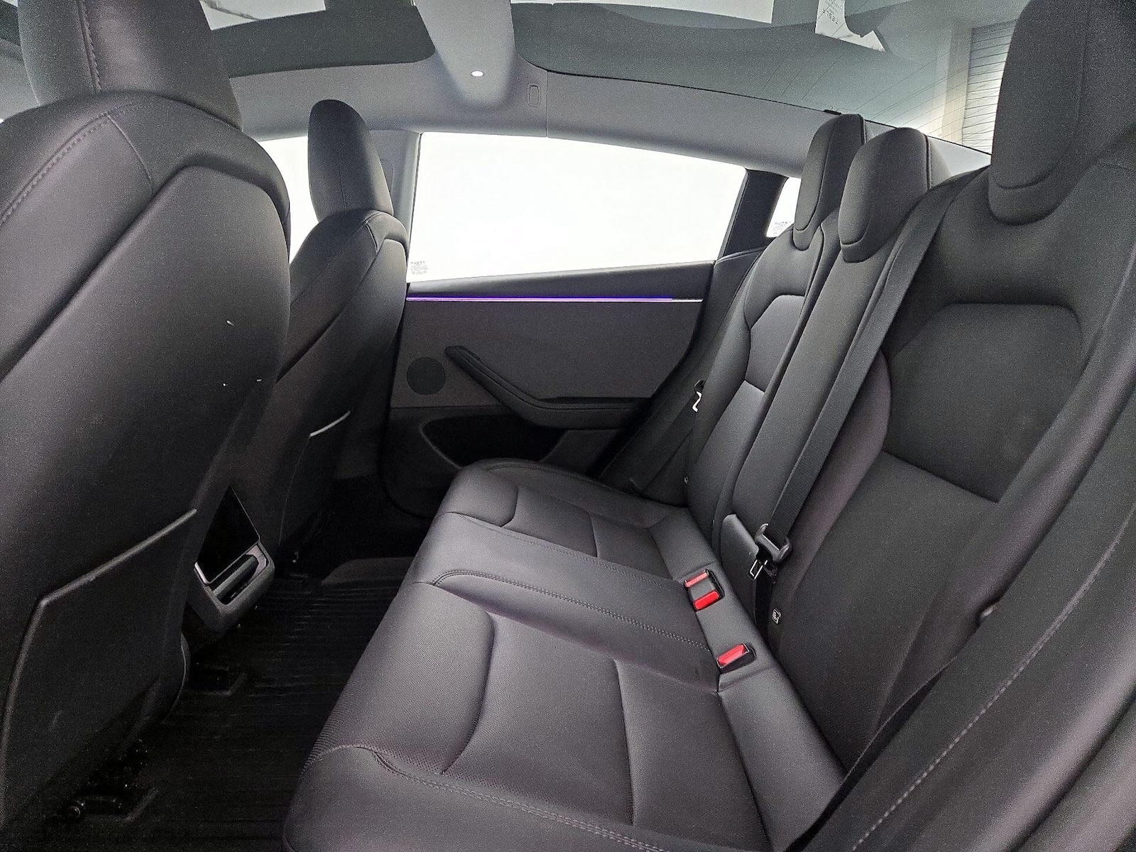 2025 Tesla Model 3 Long Range - Photo 20