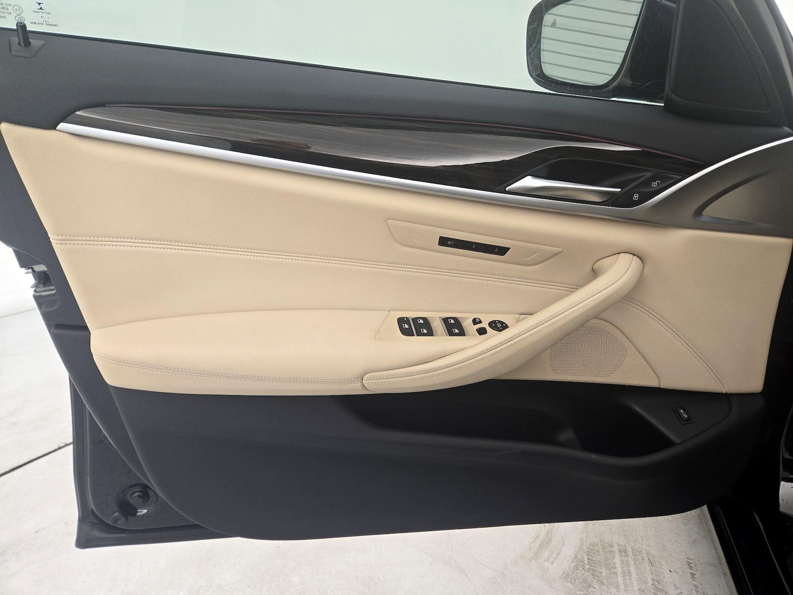 2019 BMW 5 Series 530i - Photo 13