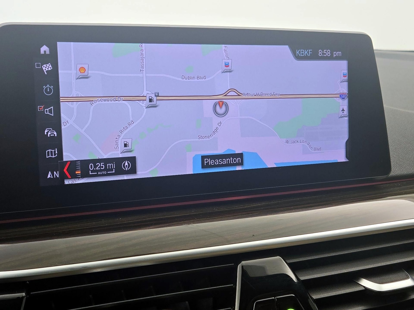 2019 BMW 5 Series 530i - Photo 15