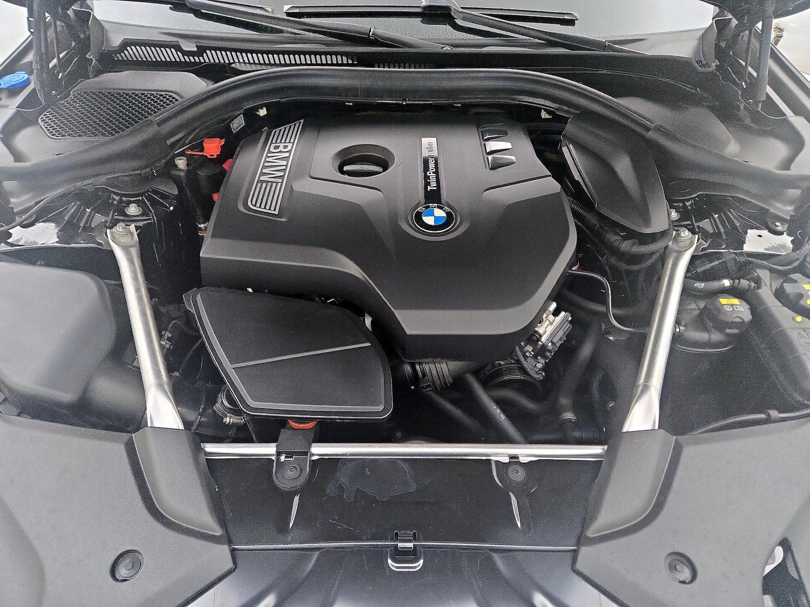 2019 BMW 5 Series 530i - Photo 24