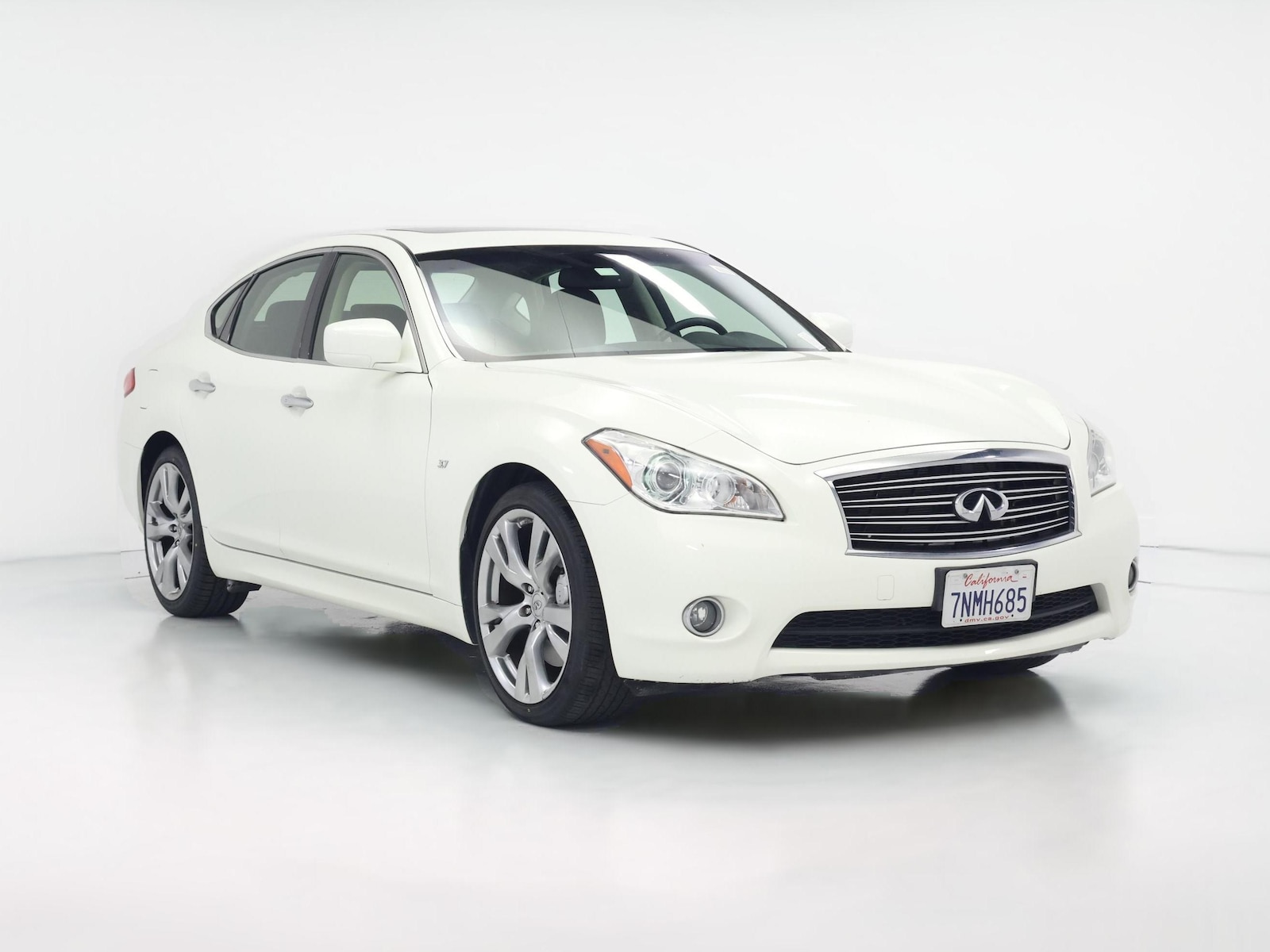 2014 INFINITI Q70 3.7
