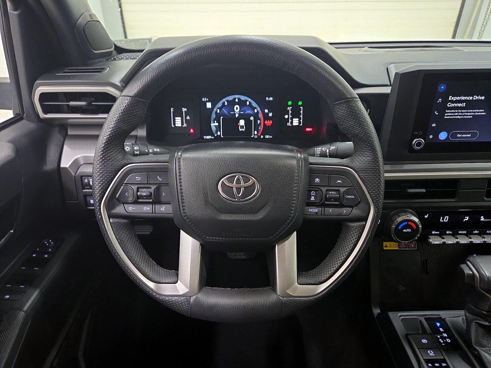2024 Toyota Tacoma SR5 - Photo 11