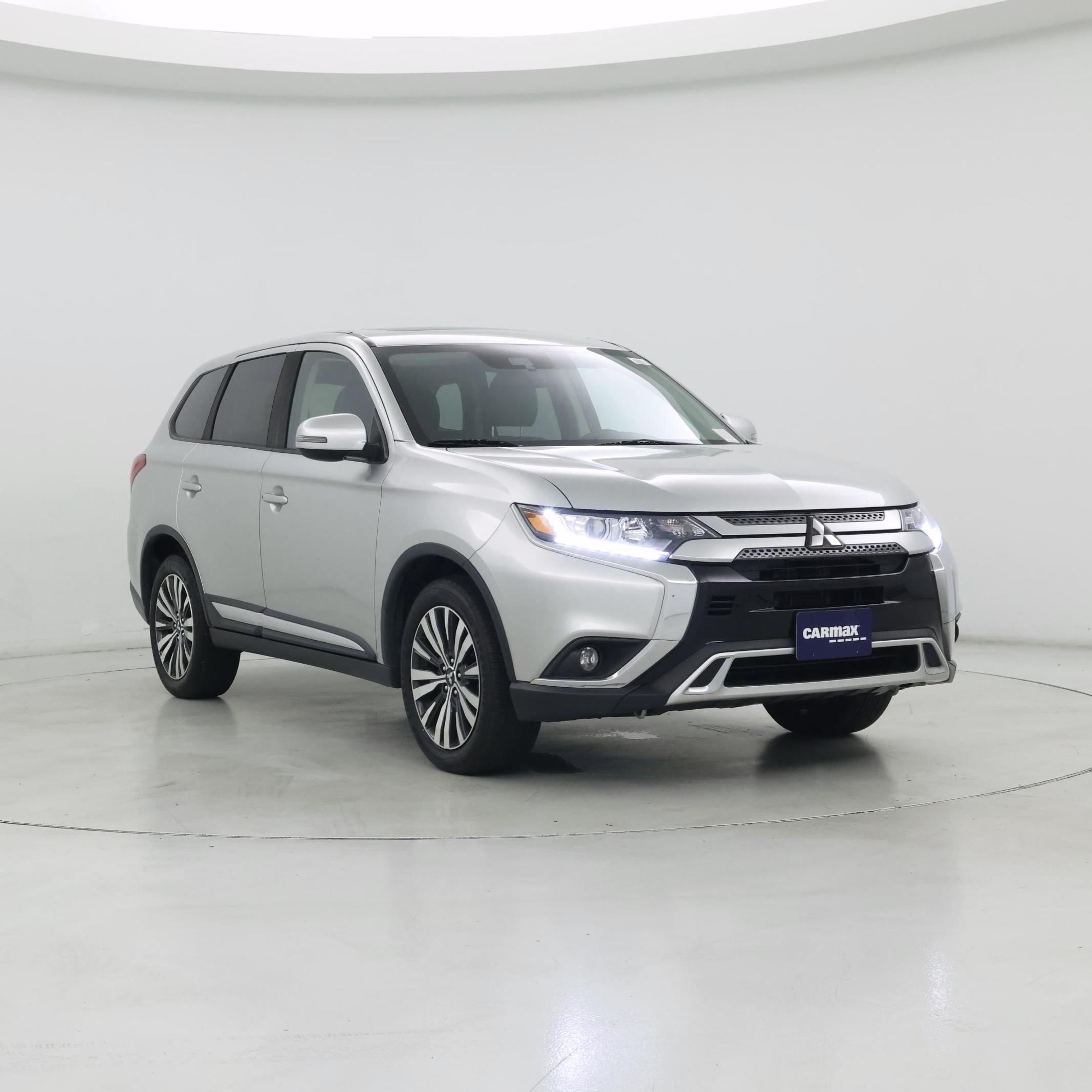 Silver 2020 Mitsubishi Outlander SUV / Crossover Front-Wheel Drive Automatic