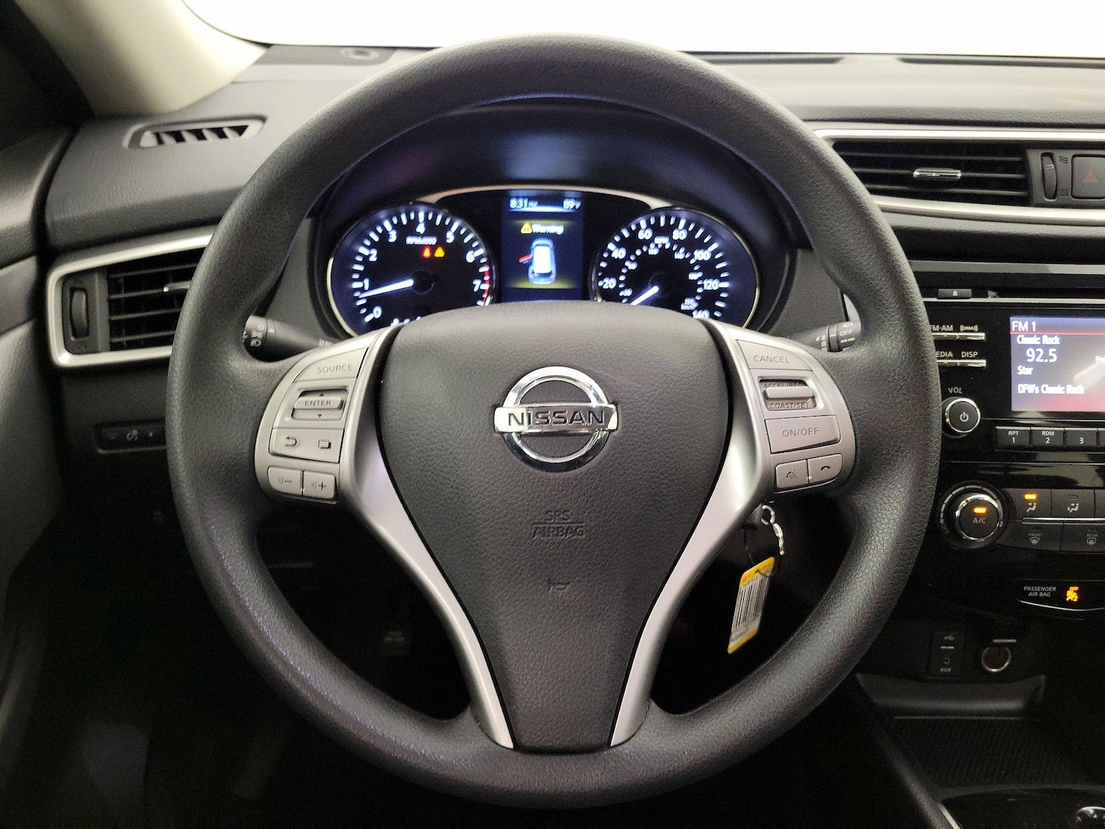 2016 Nissan Rogue S - Photo 11
