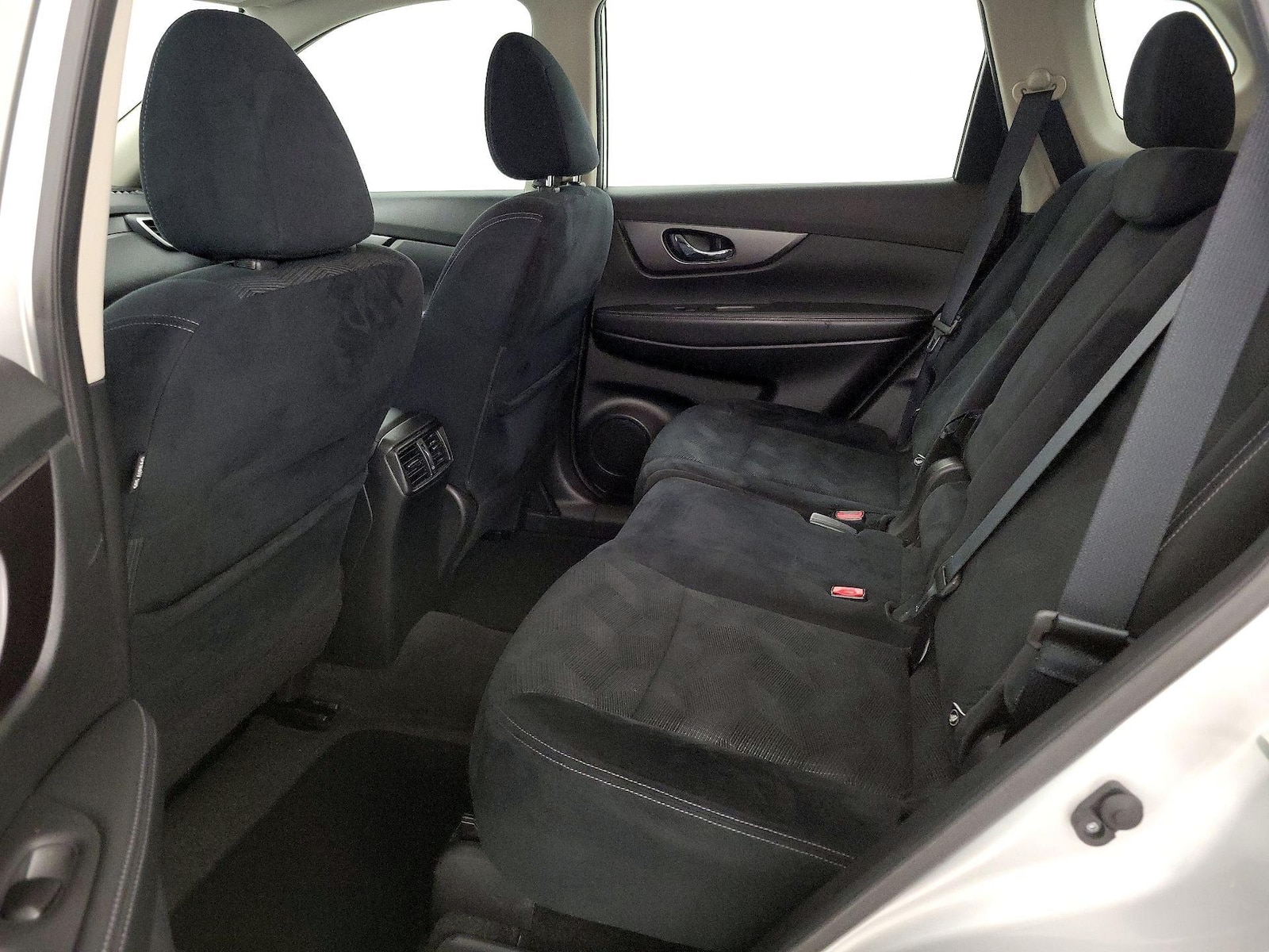 2016 Nissan Rogue S - Photo 20