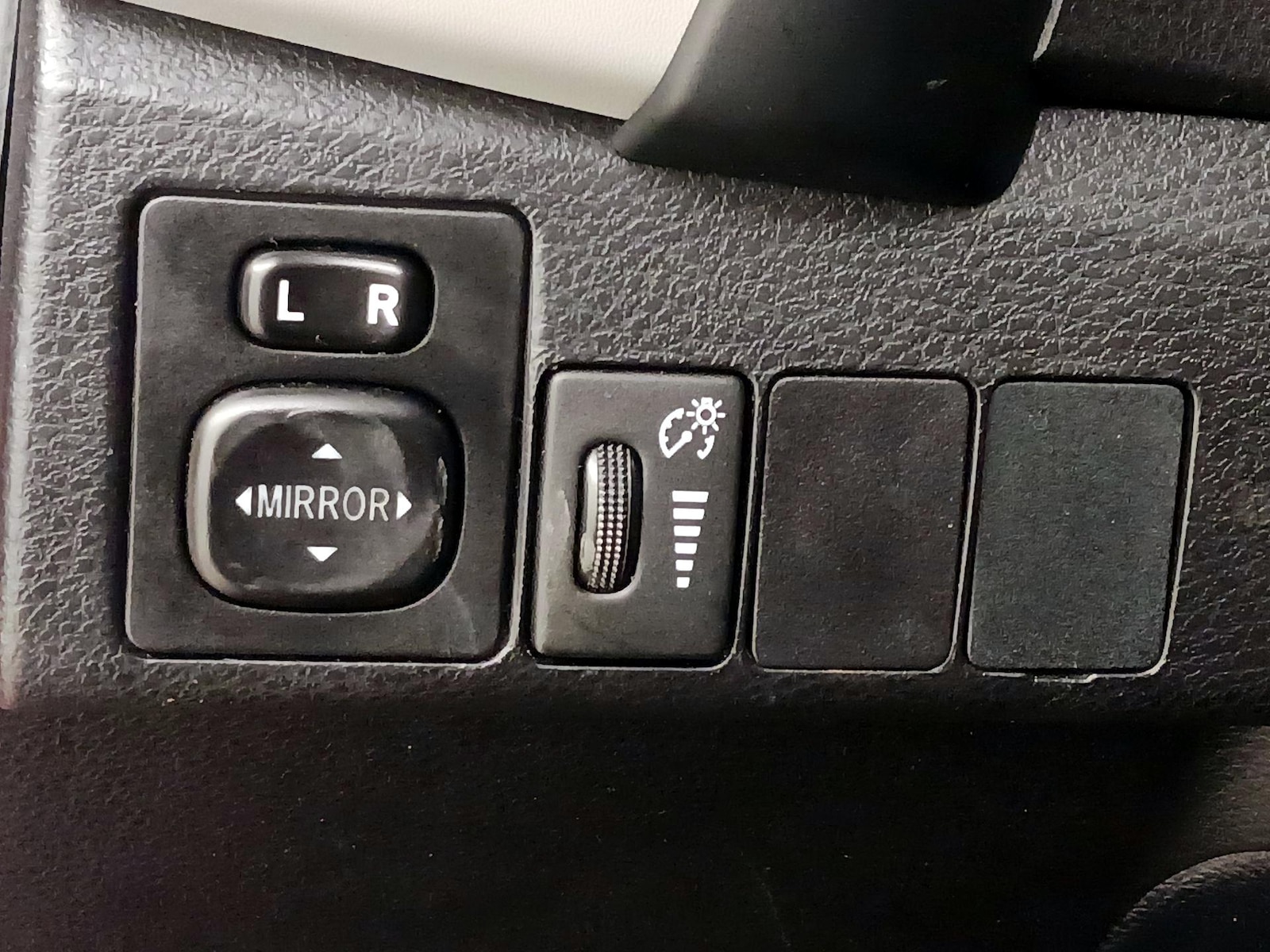 2019 Toyota Corolla LE - Photo 14