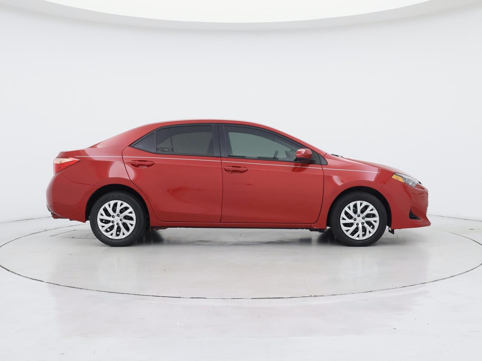 2019 Toyota Corolla LE - Photo 8