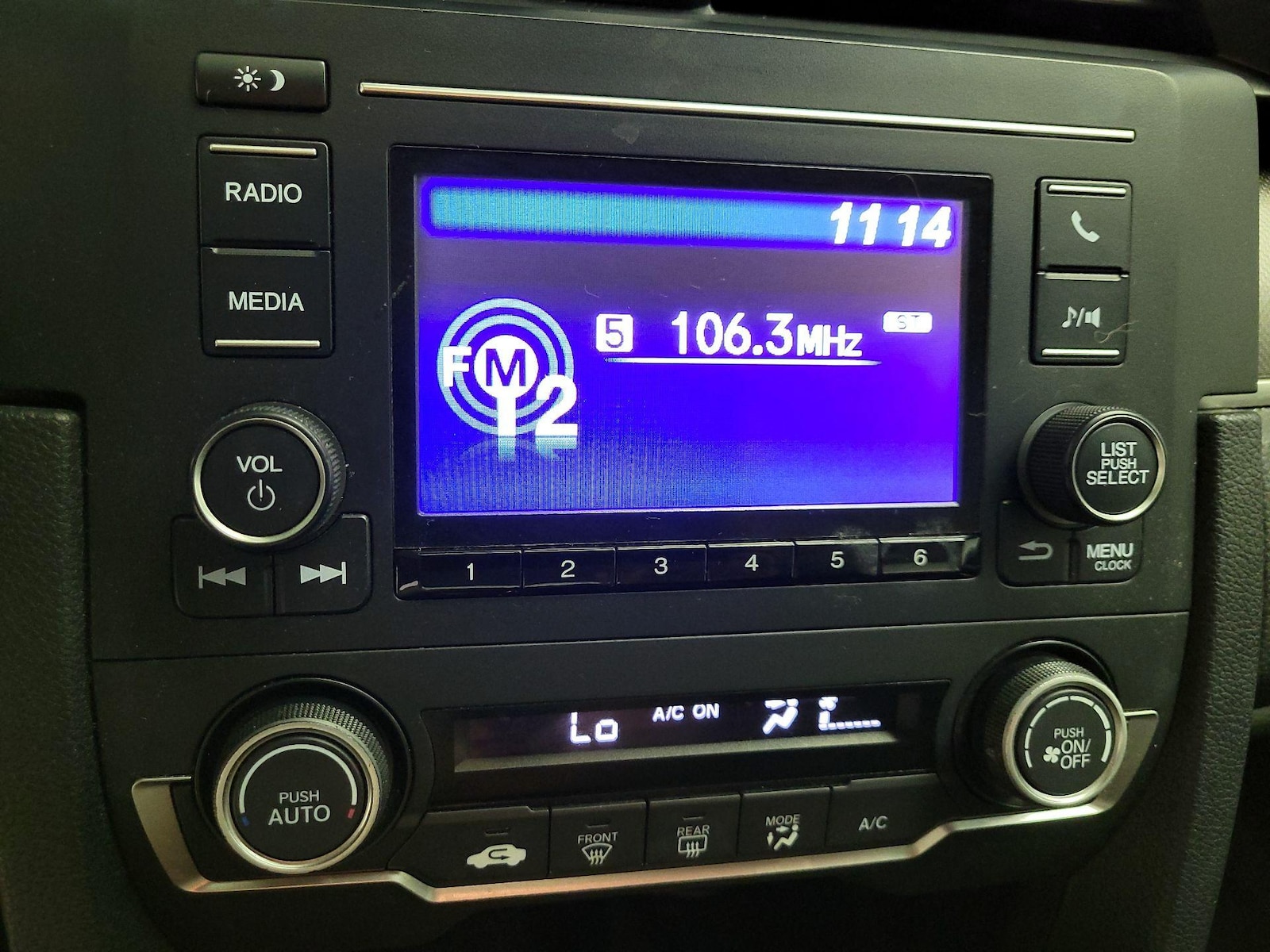 2019 Honda Civic LX - Photo 16