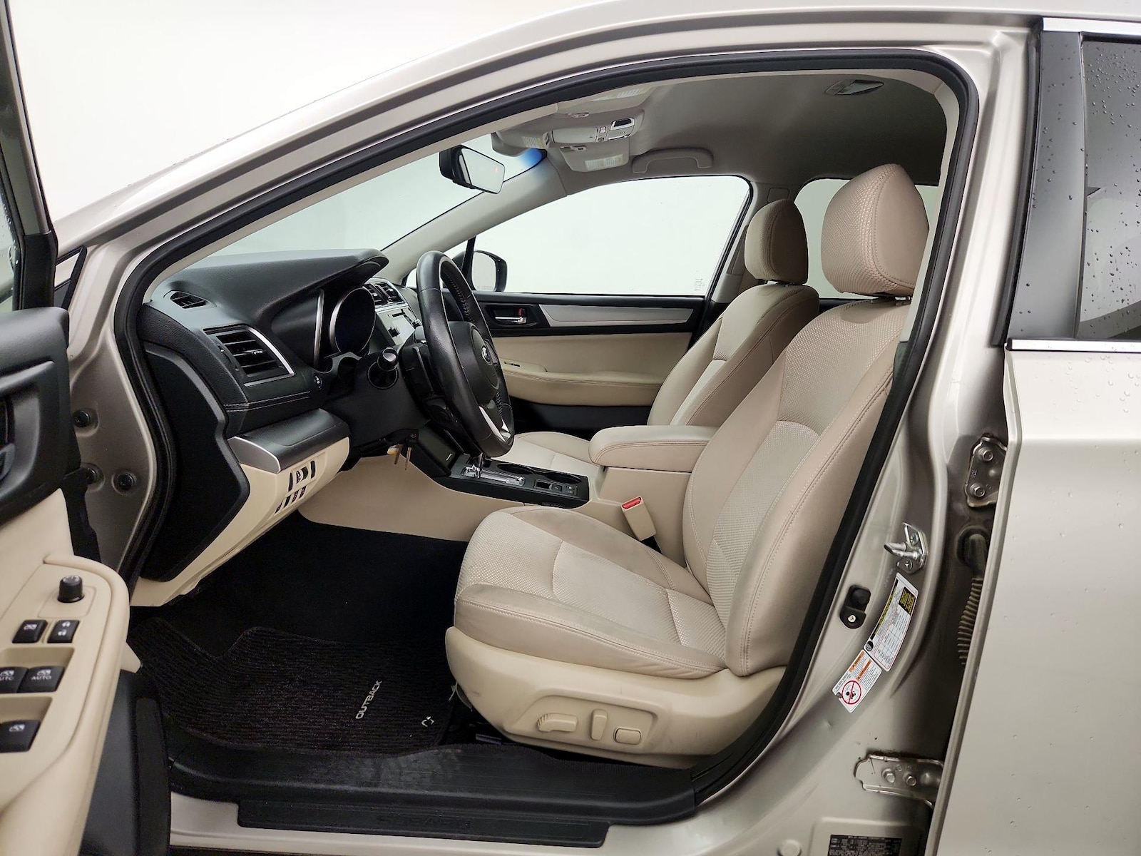 2019 Subaru Outback Premium - Photo 12