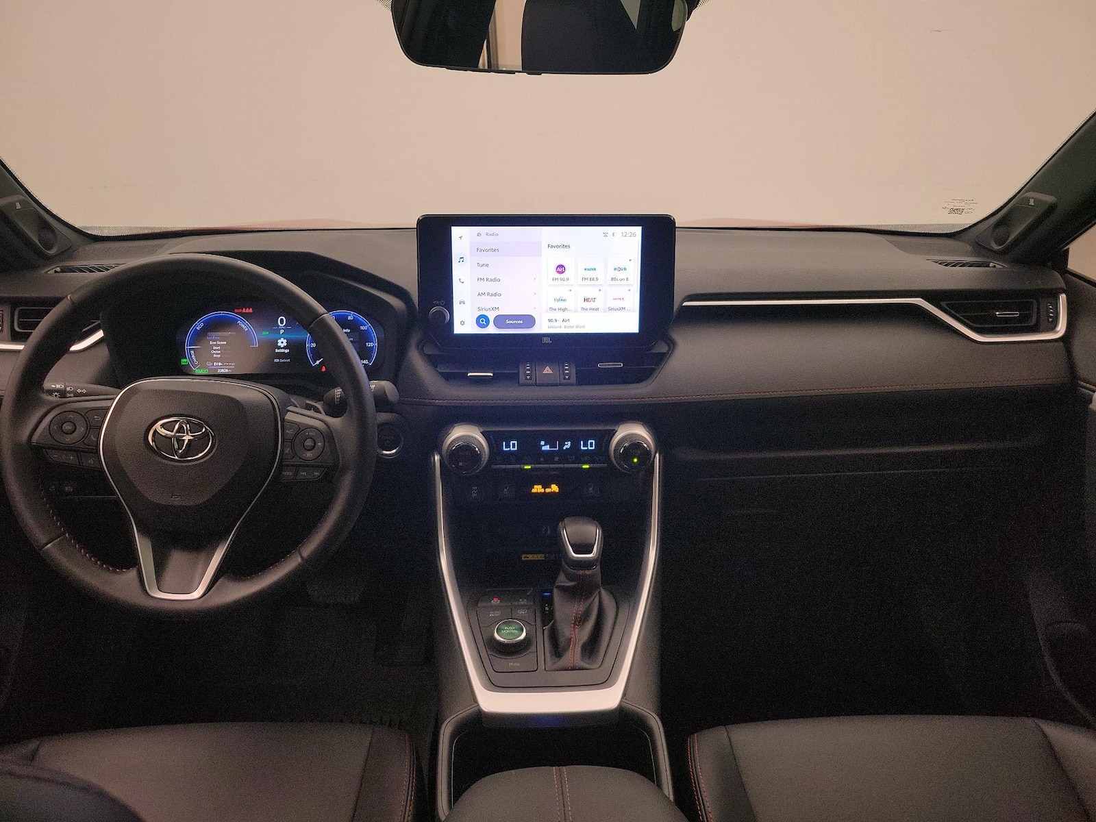 2024 Toyota RAV4 XSE - Photo 10