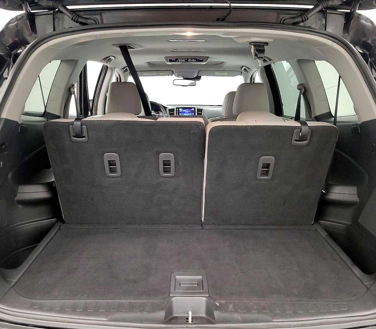 Trunk/Cargo (Seats Up)