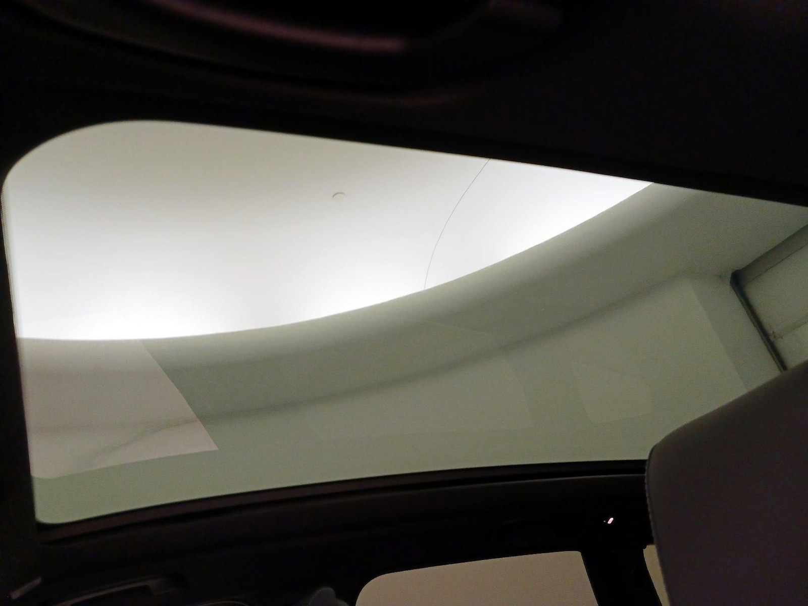 Skylight(s) & Overhead Airbags