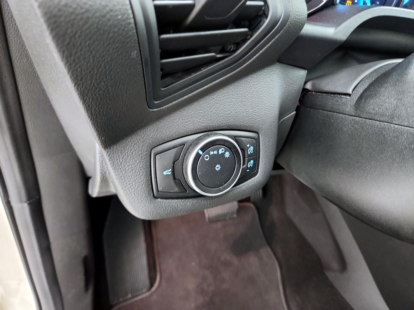 2017 Ford Escape S - Photo 14