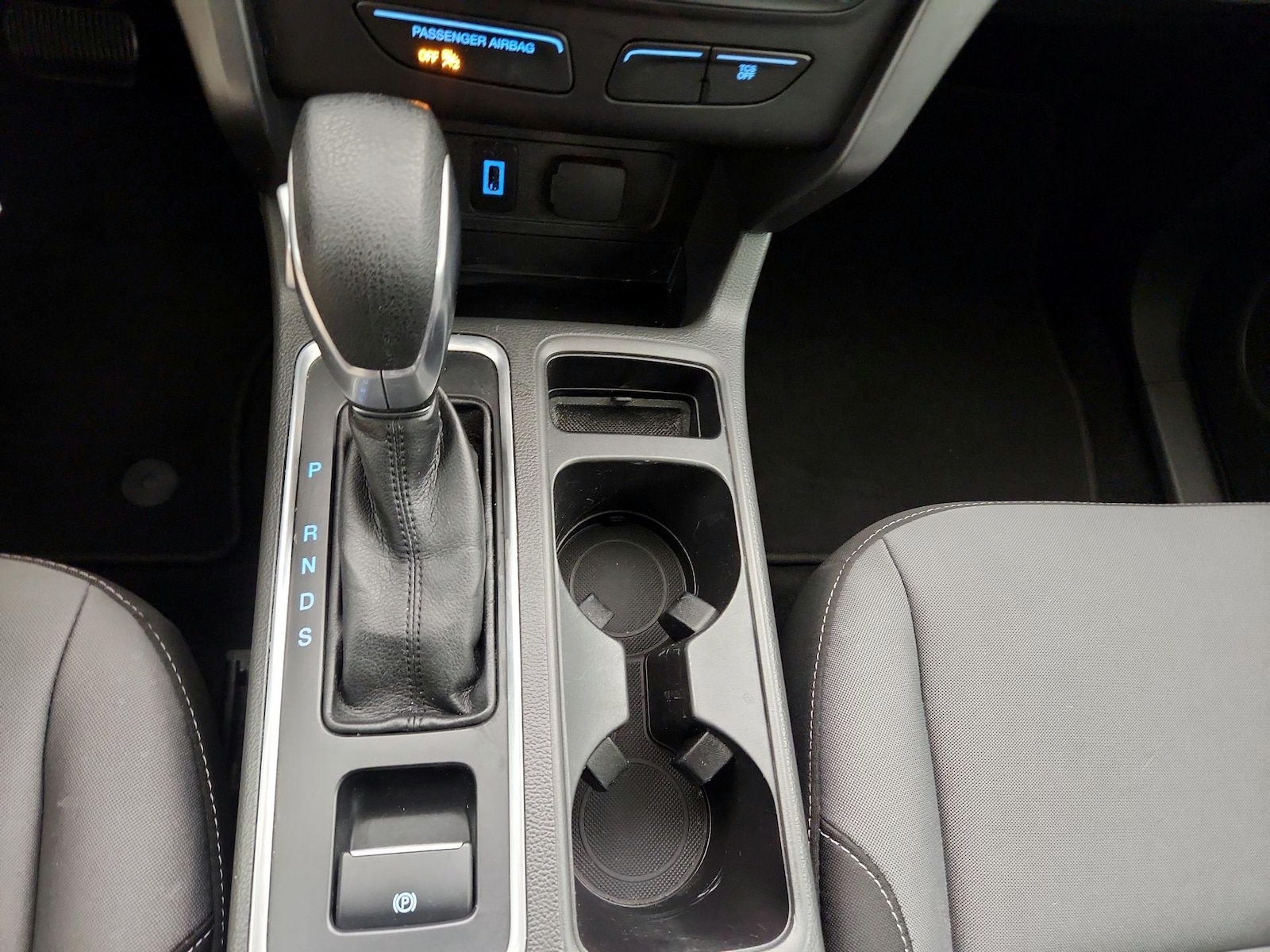 2017 Ford Escape S - Photo 18