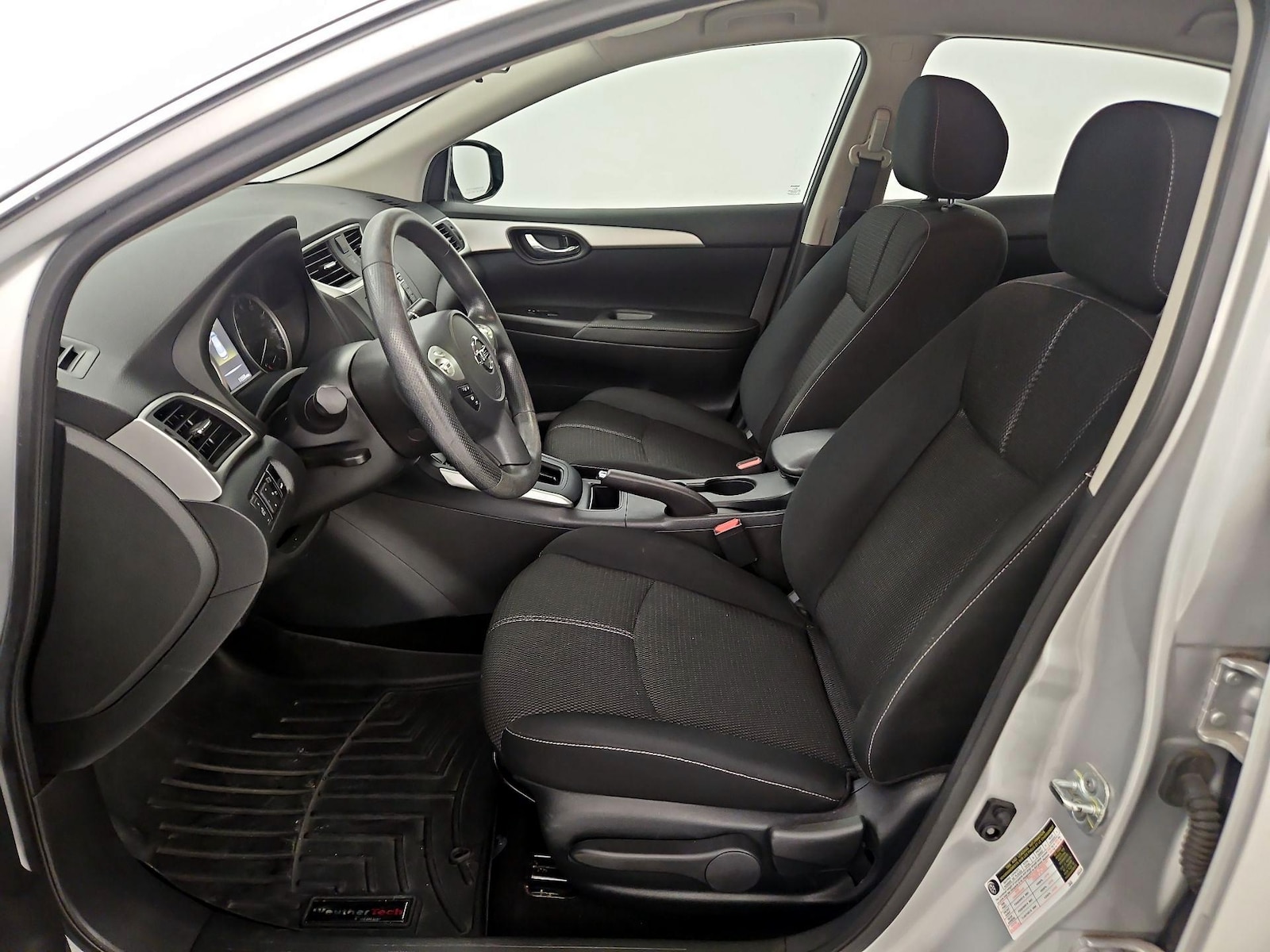 2018 Nissan Sentra S - Photo 12