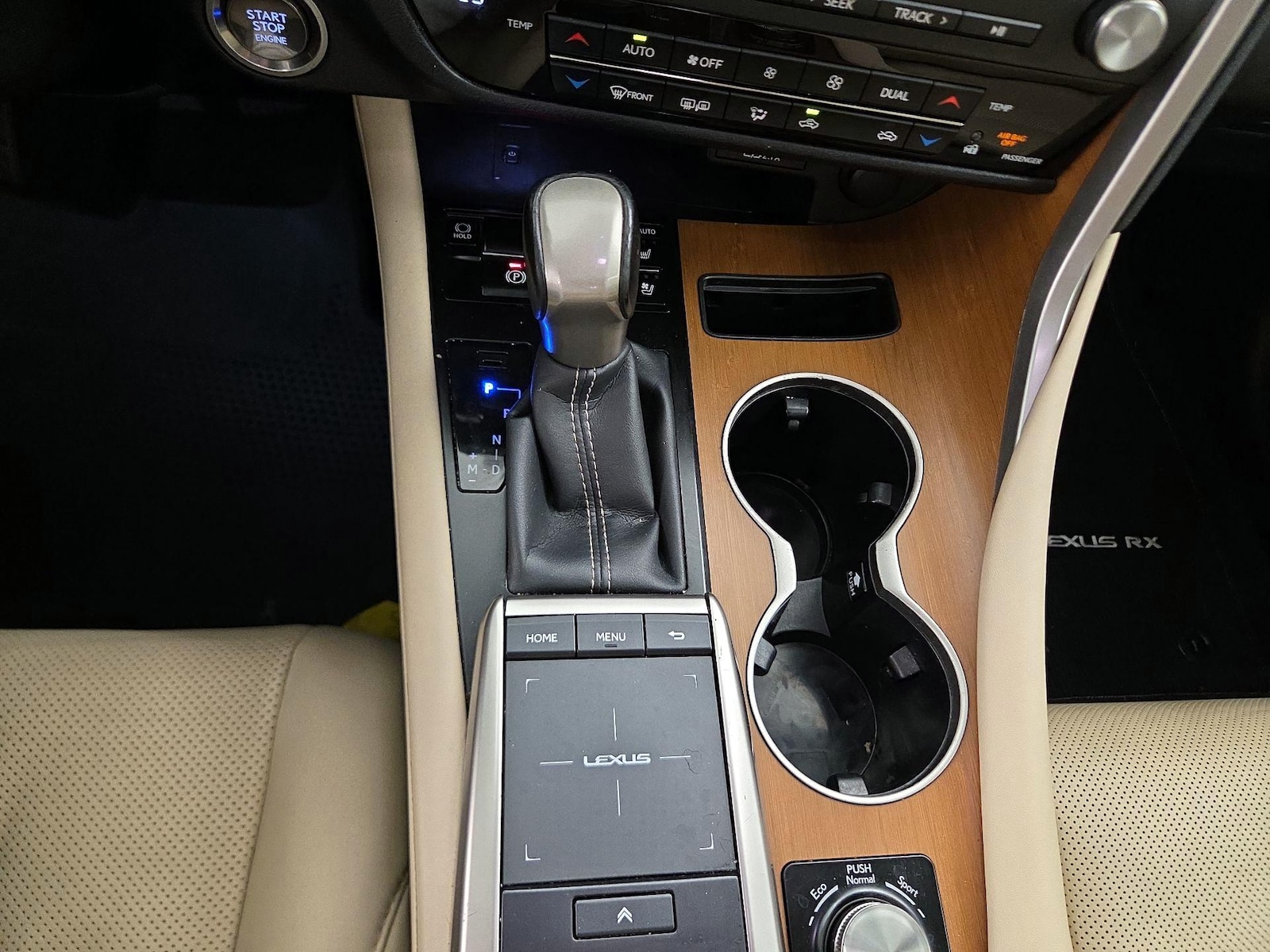 2022 Lexus RX 350 - Photo 18