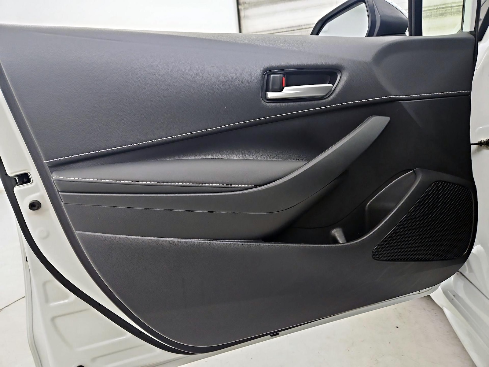 2021 Toyota Corolla Hatchback SE - Photo 13
