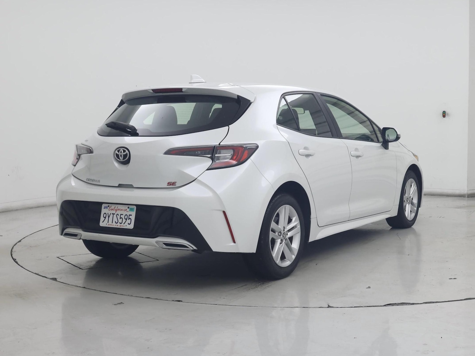 2021 Toyota Corolla Hatchback SE - Photo 9