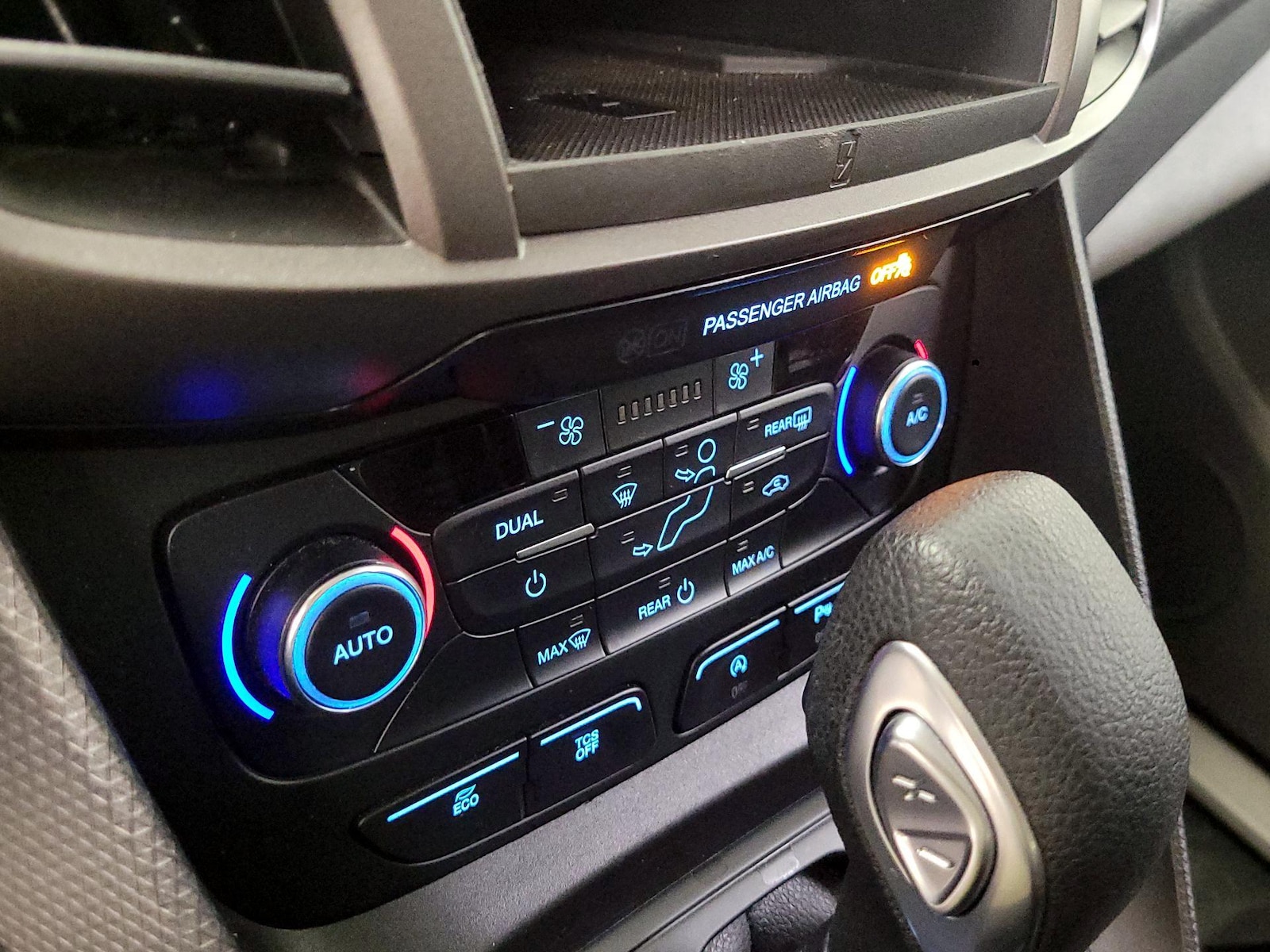 2019 Ford Transit Connect XLT - Photo 16