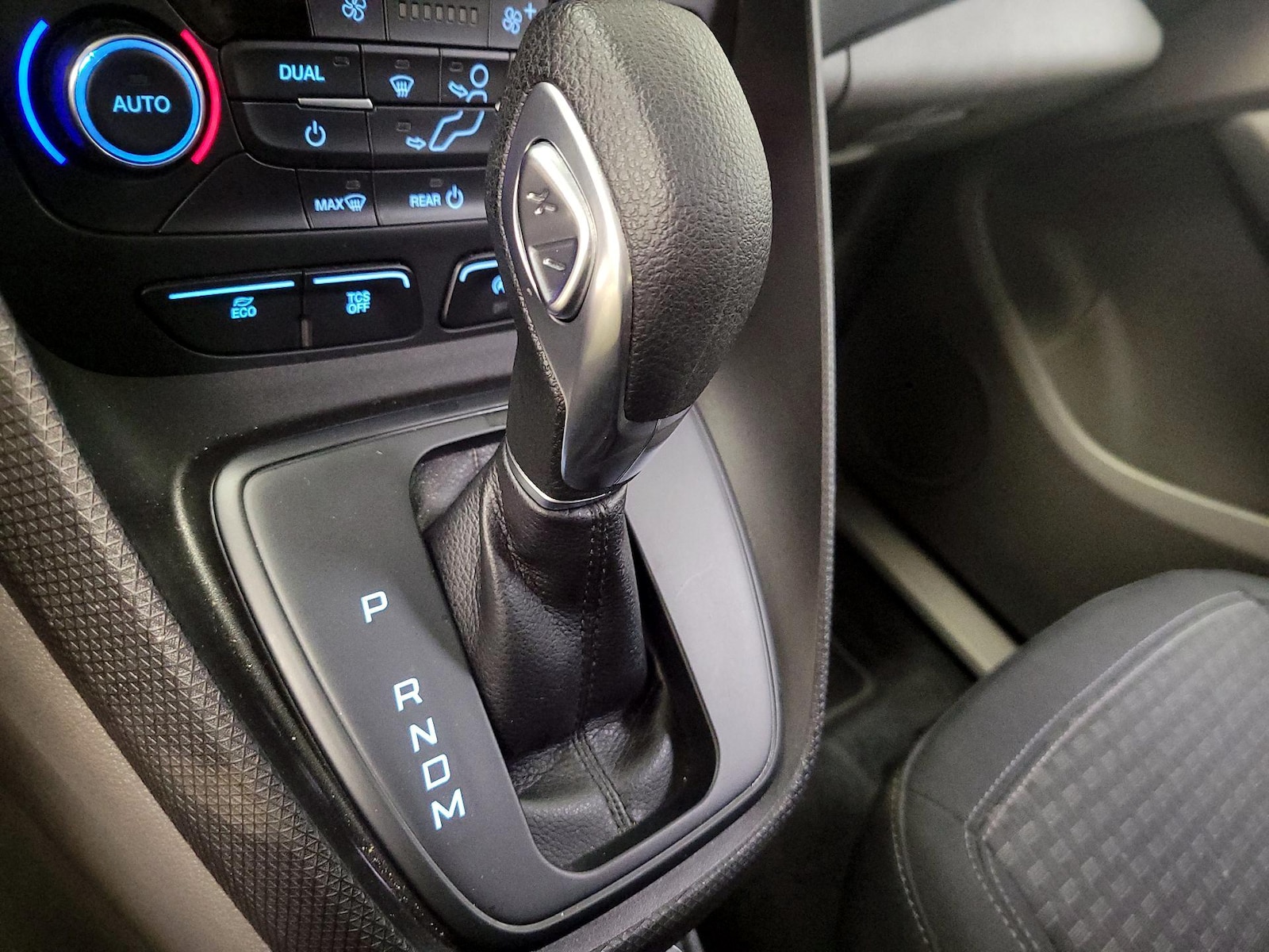 2019 Ford Transit Connect XLT - Photo 17