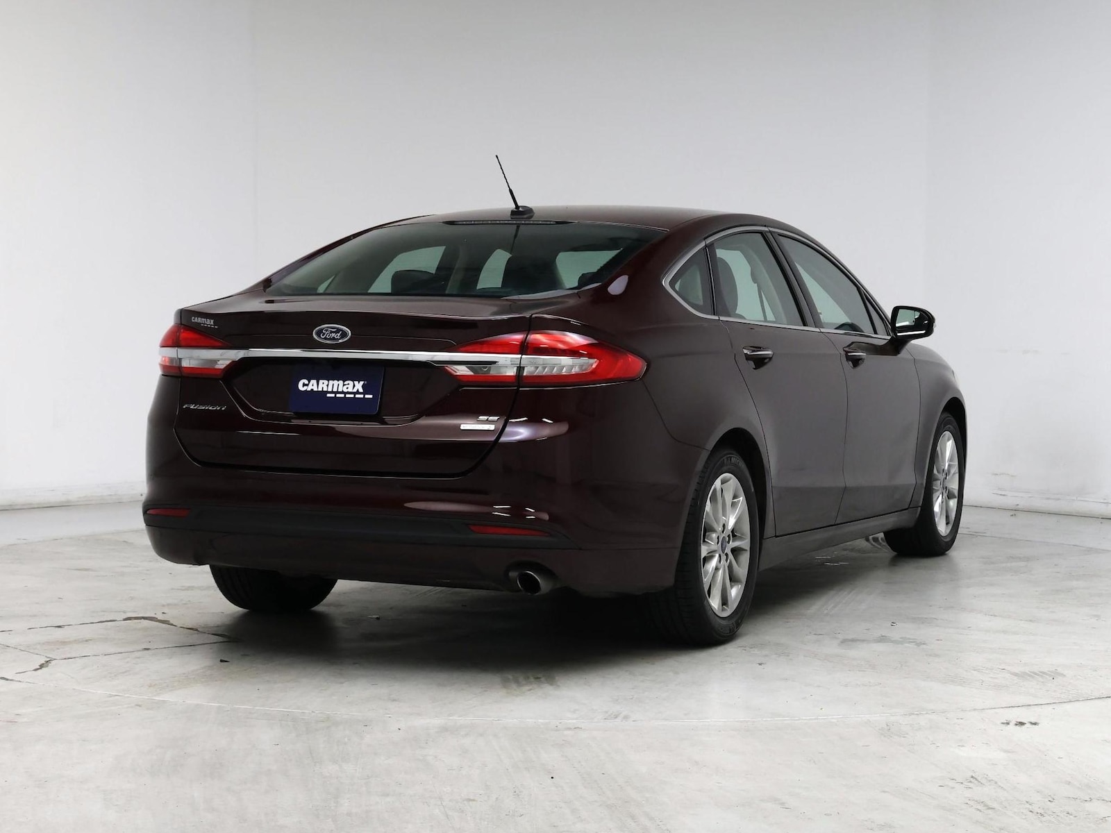 2017 Ford Fusion SE - Photo 9
