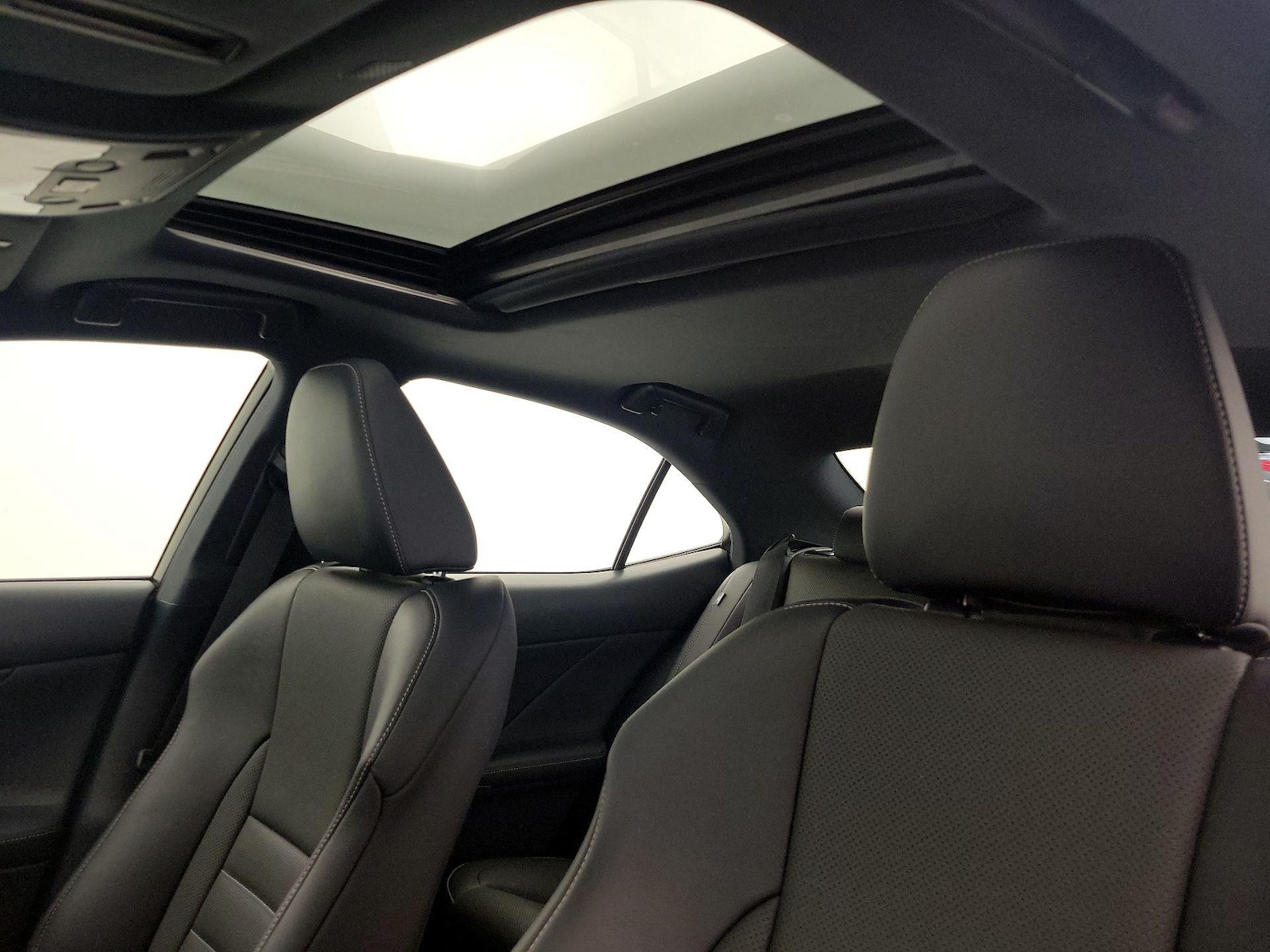 2019 Lexus IS 350 F SPORT - Photo 21