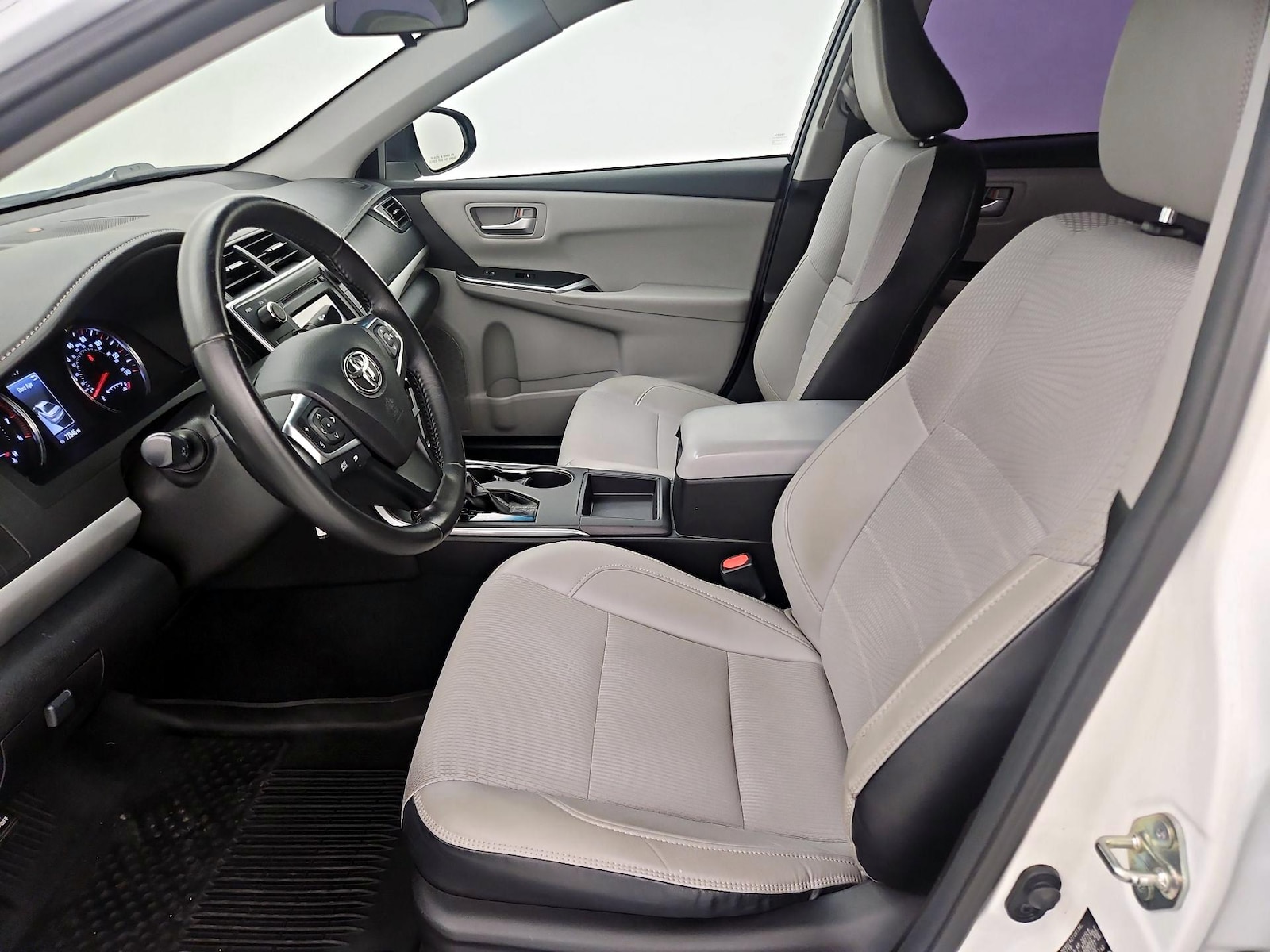 Power Seat(s) & Side Airbags