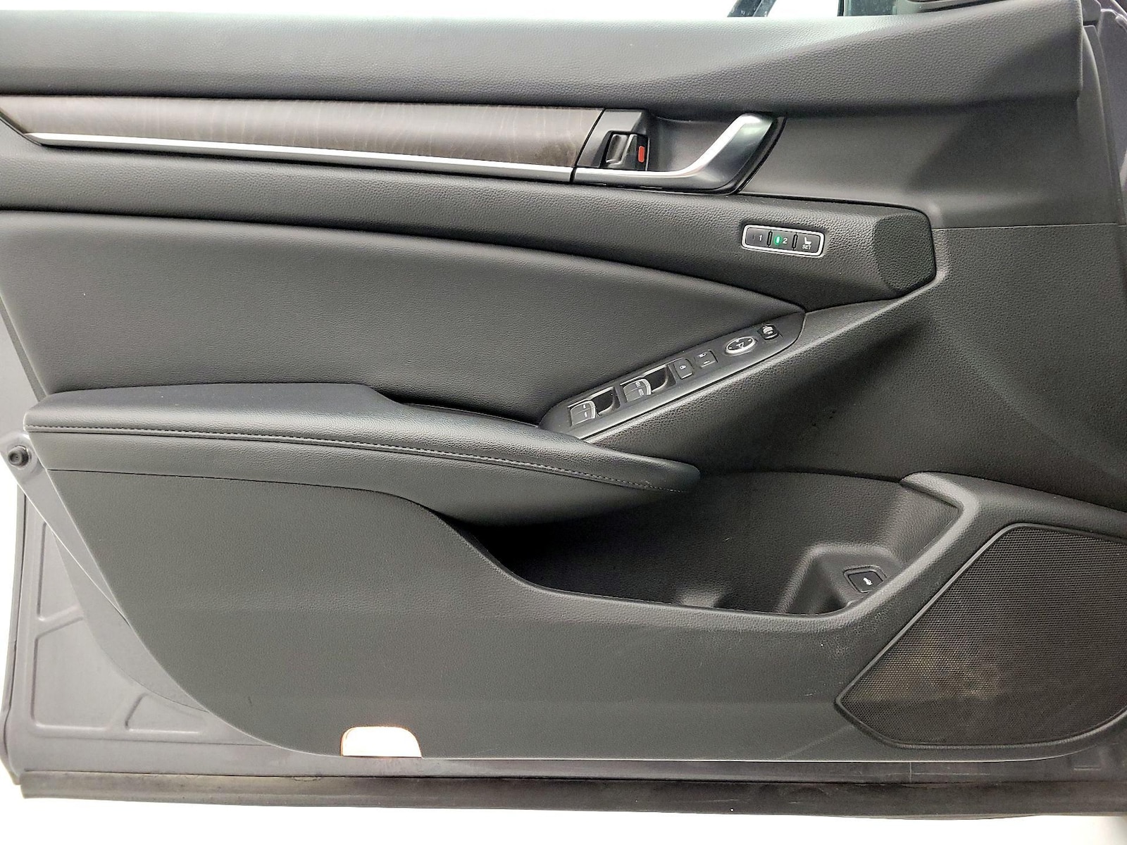 2021 Honda Accord Hybrid EX-L - Photo 13