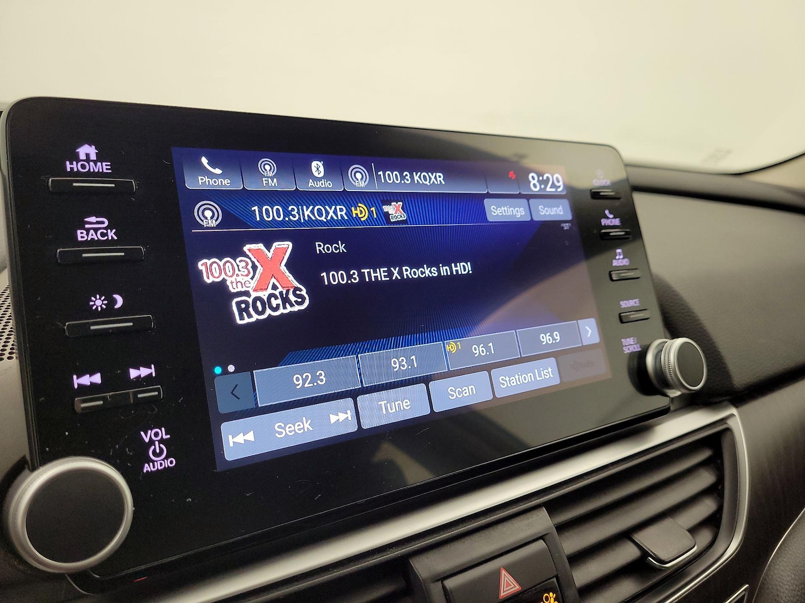 2021 Honda Accord Hybrid EX-L - Photo 16