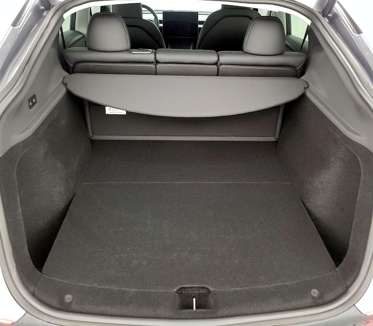 Trunk/Cargo (Seats Up)