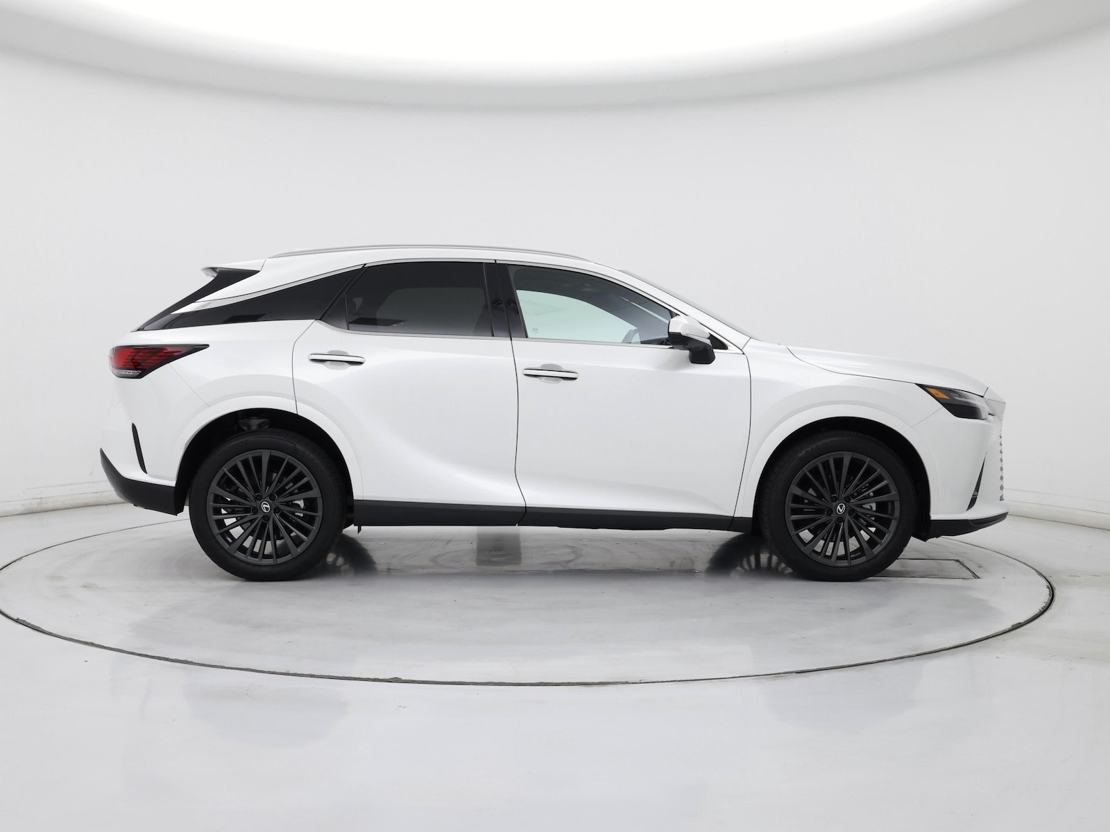 2026 Lexus RX 350 - Photo 8