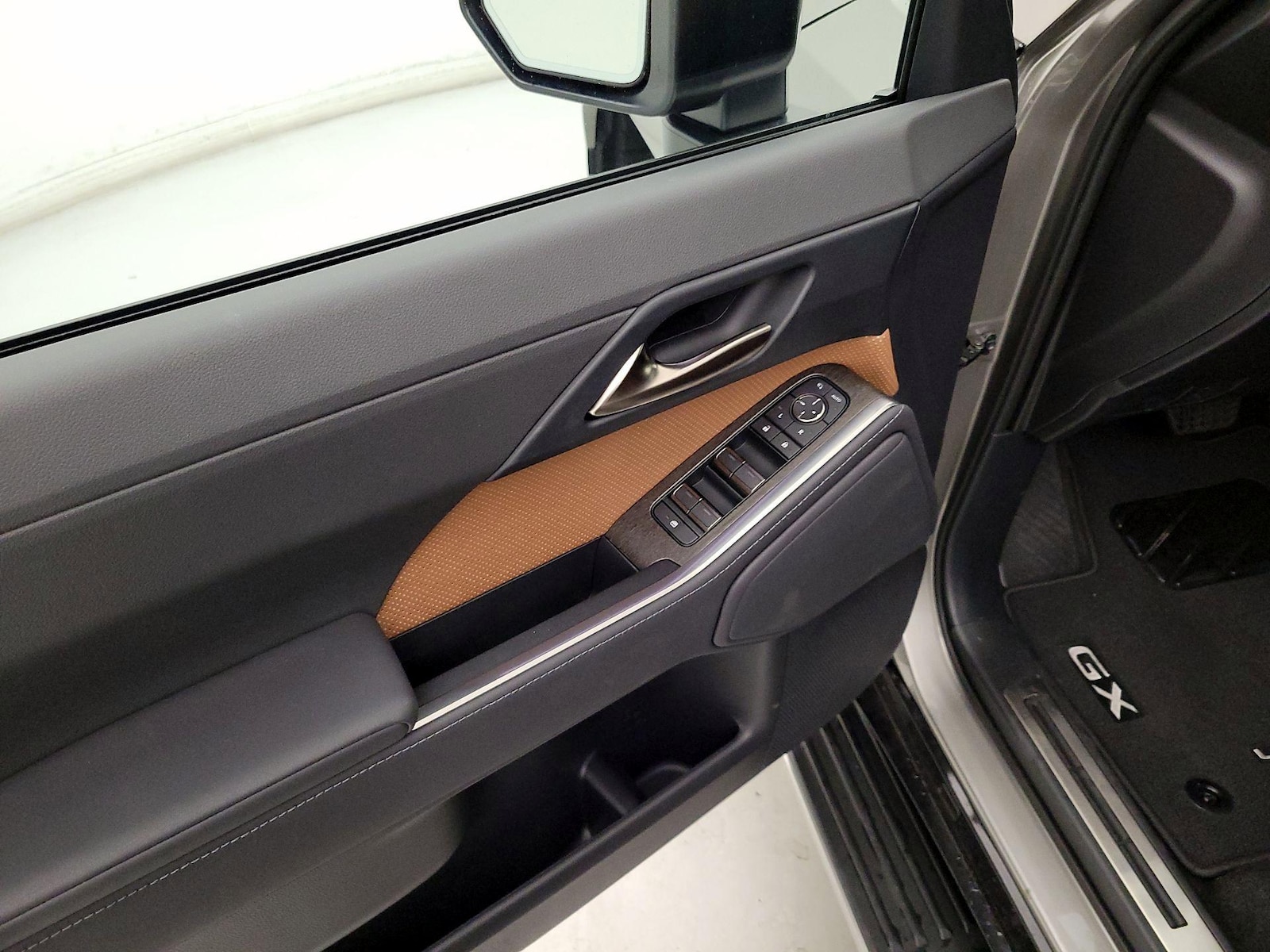 2026 Lexus GX Premium+ - Photo 13