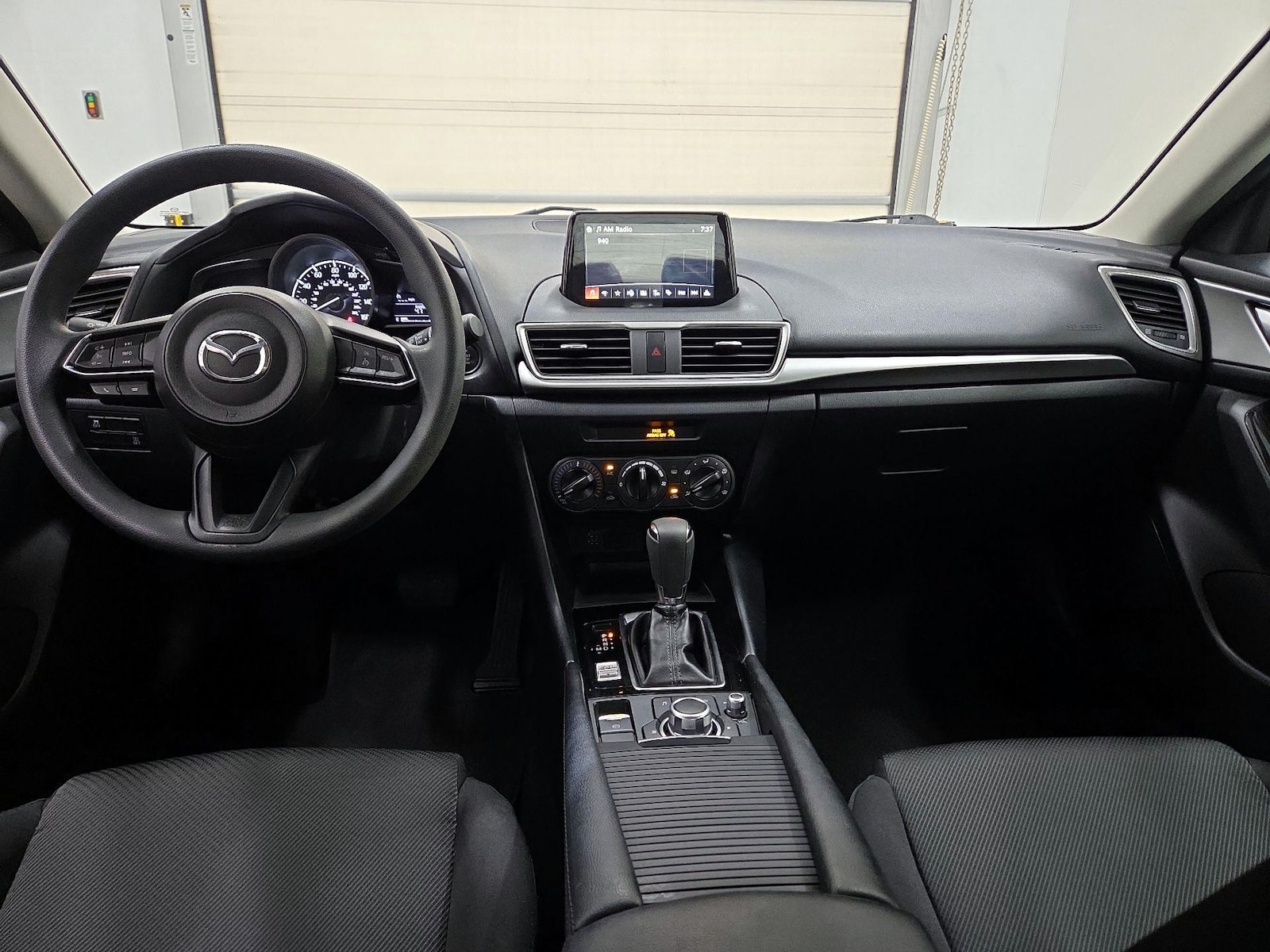2018 Mazda Mazda3 Sport - Photo 10