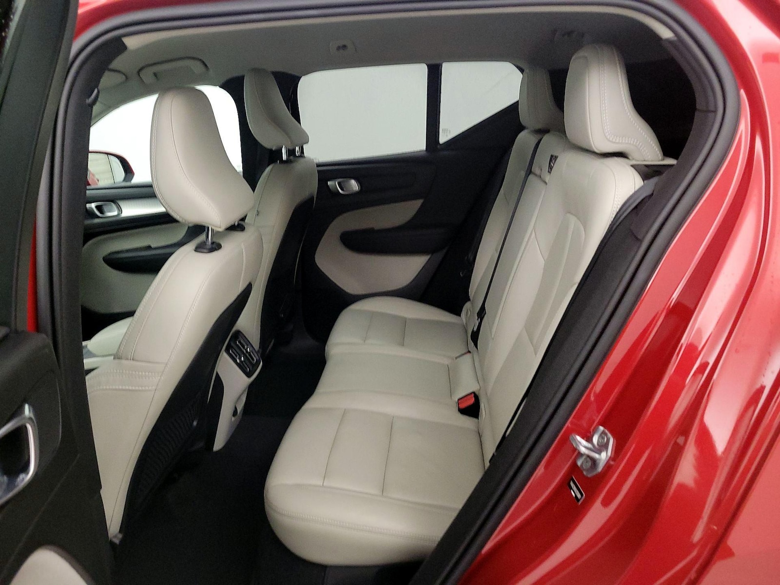 2019 Volvo XC40 Momentum - Photo 19