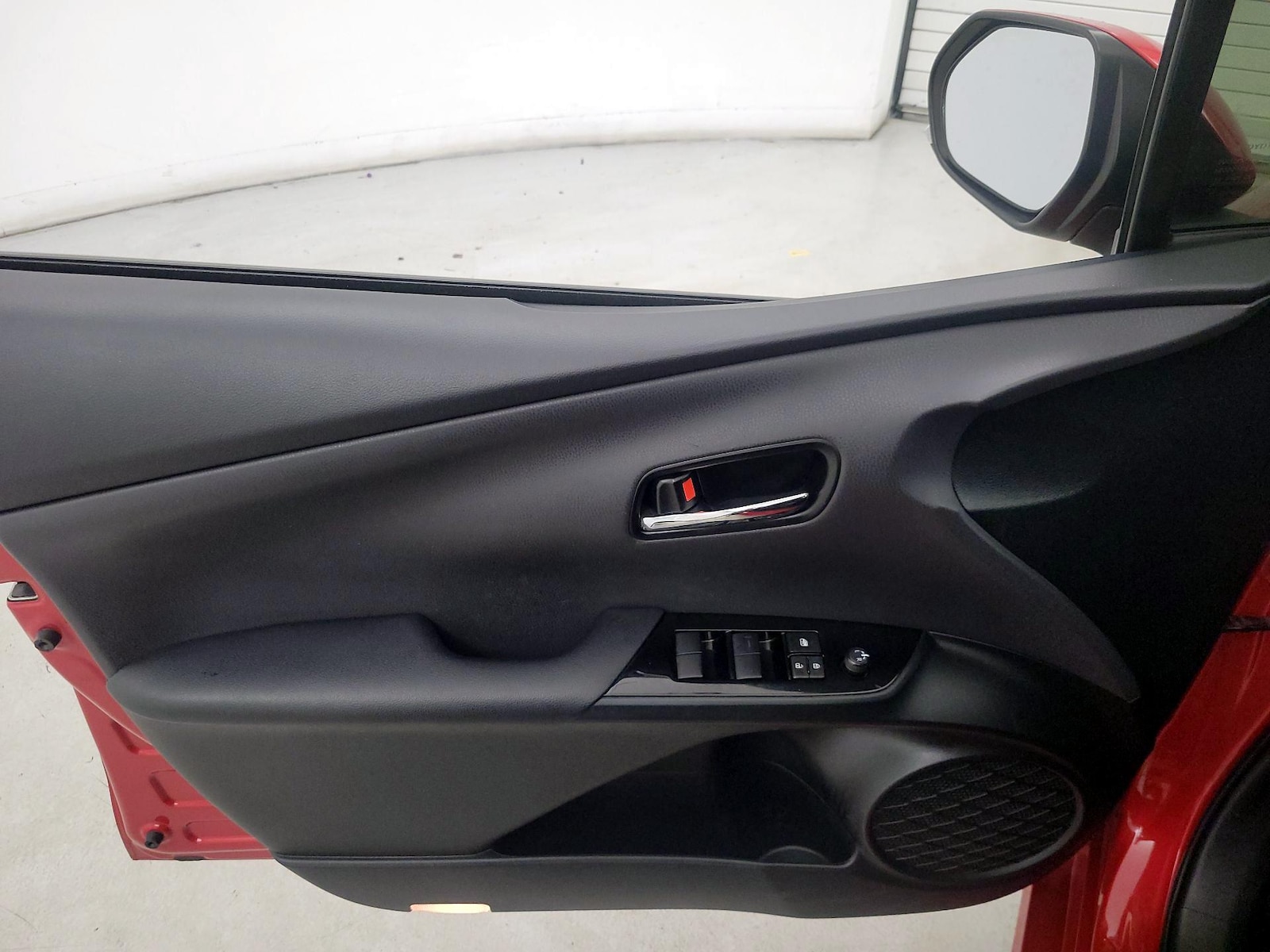 2021 Toyota Prius Prime LE - Photo 13