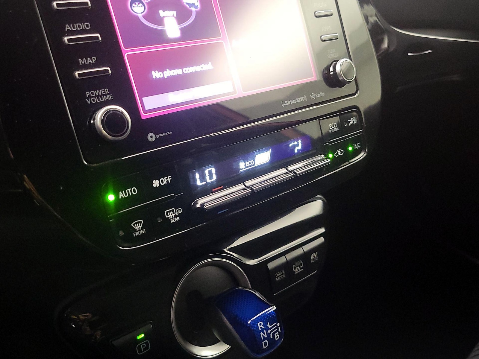 2021 Toyota Prius Prime LE - Photo 17